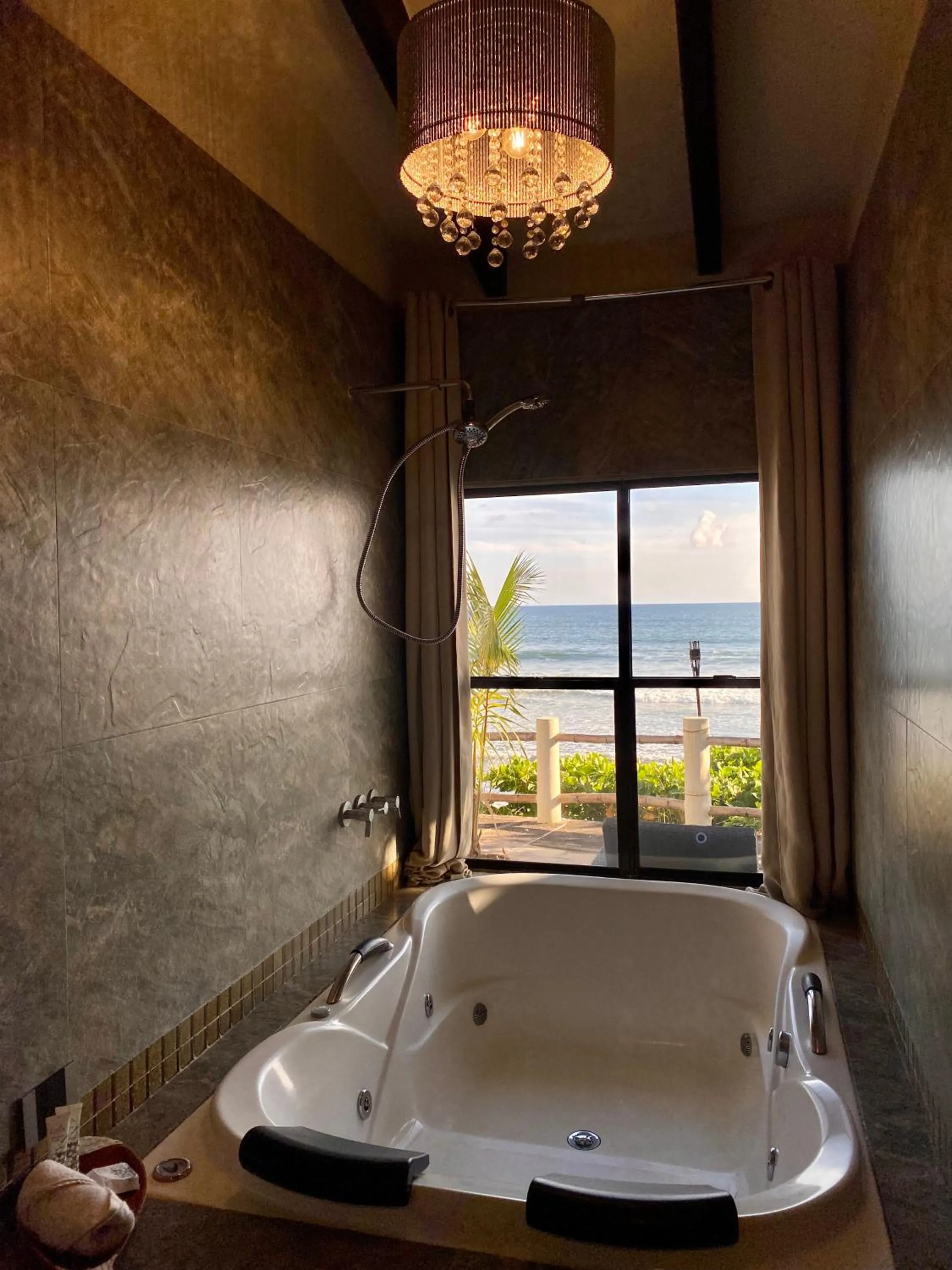 Hot Tub in Vista Las Olas Resort