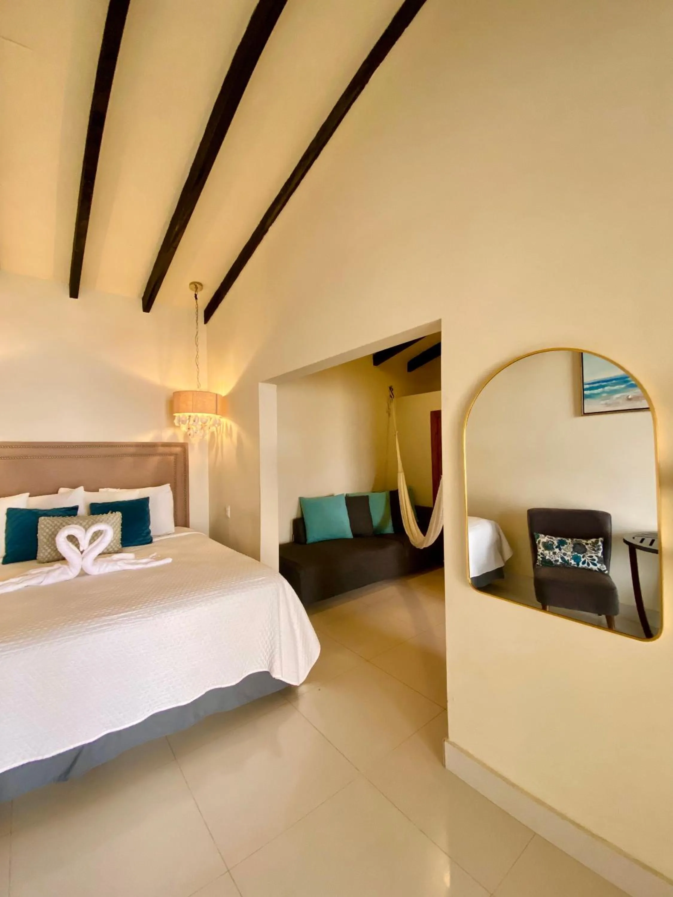 Bed in Vista Las Olas Resort