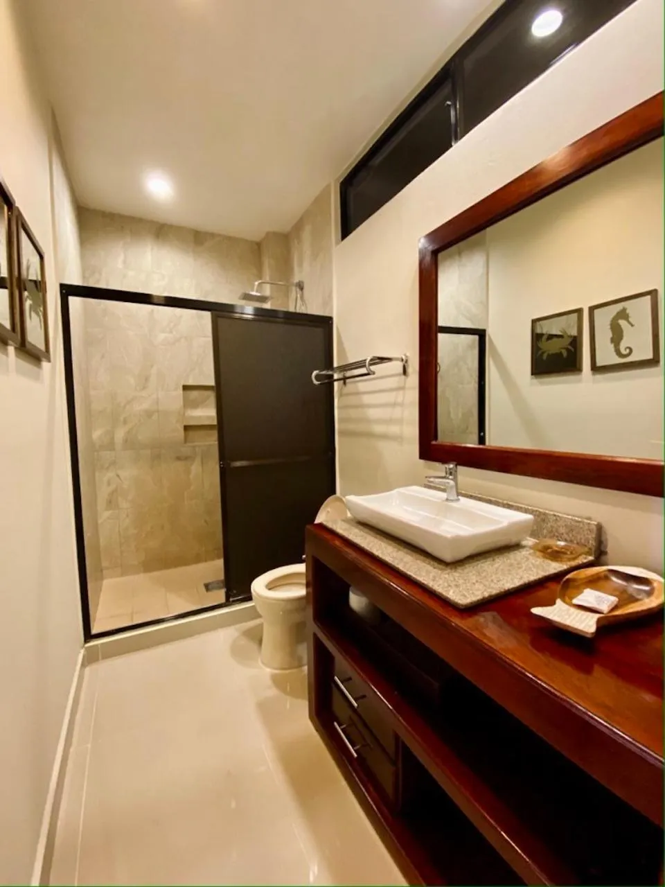 Shower in Vista Las Olas Resort