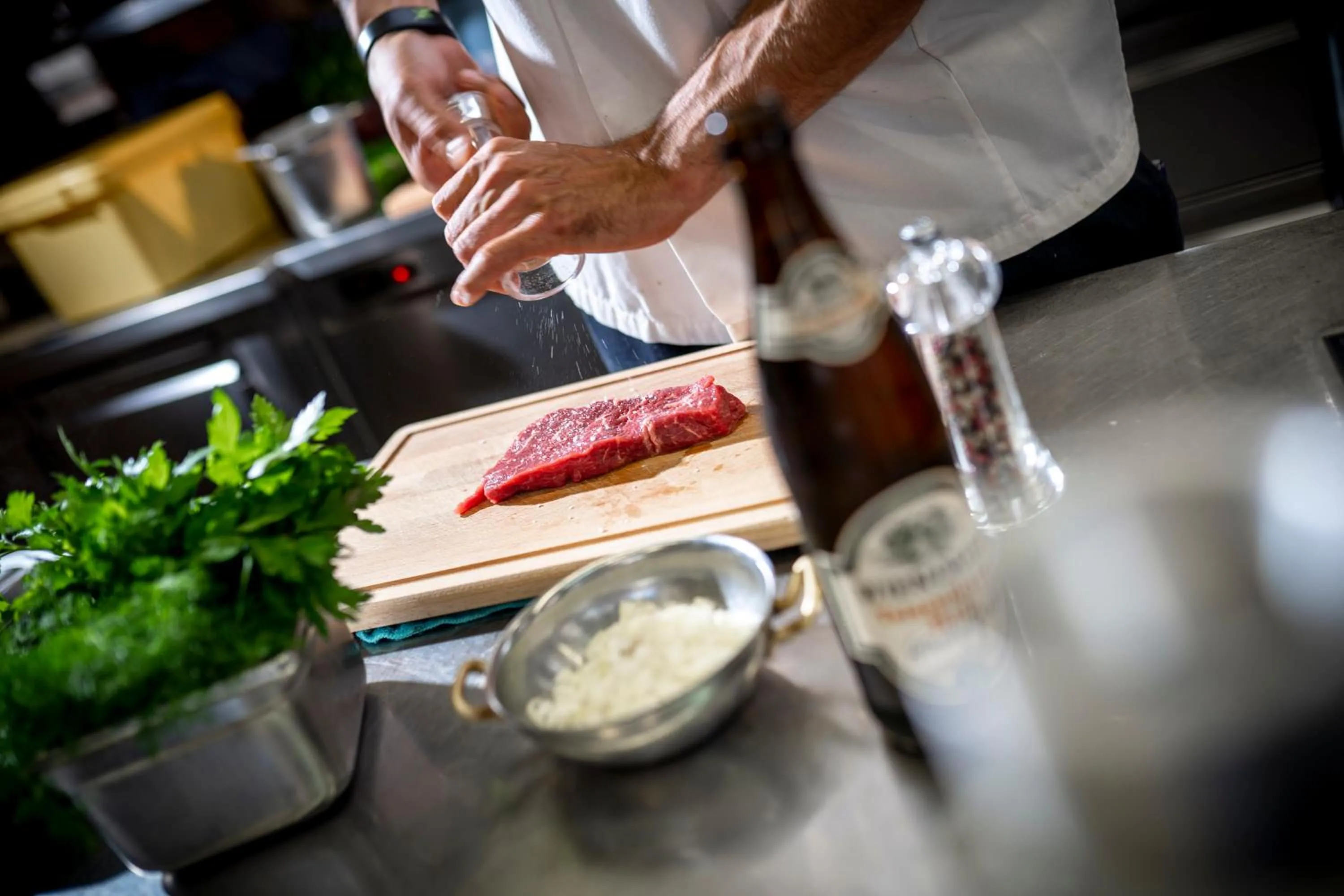 Restaurant/places to eat in Zum Fischer am See ***S