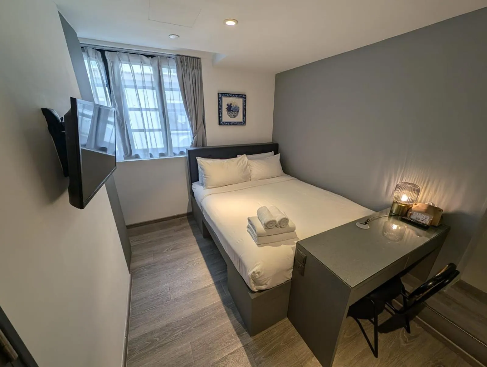 Bed in Heritage Collection on Boat Quay - Quayside Wing - Mobile App Check-In