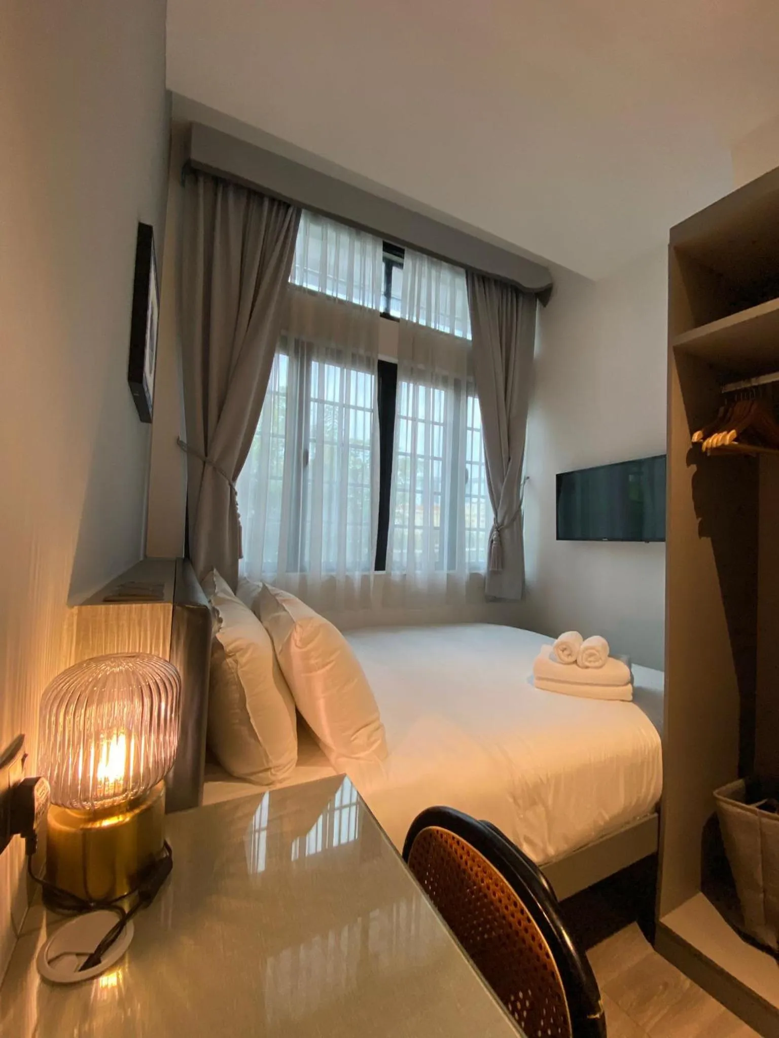 Bed in Heritage Collection on Boat Quay - Quayside Wing - Mobile App Check-In