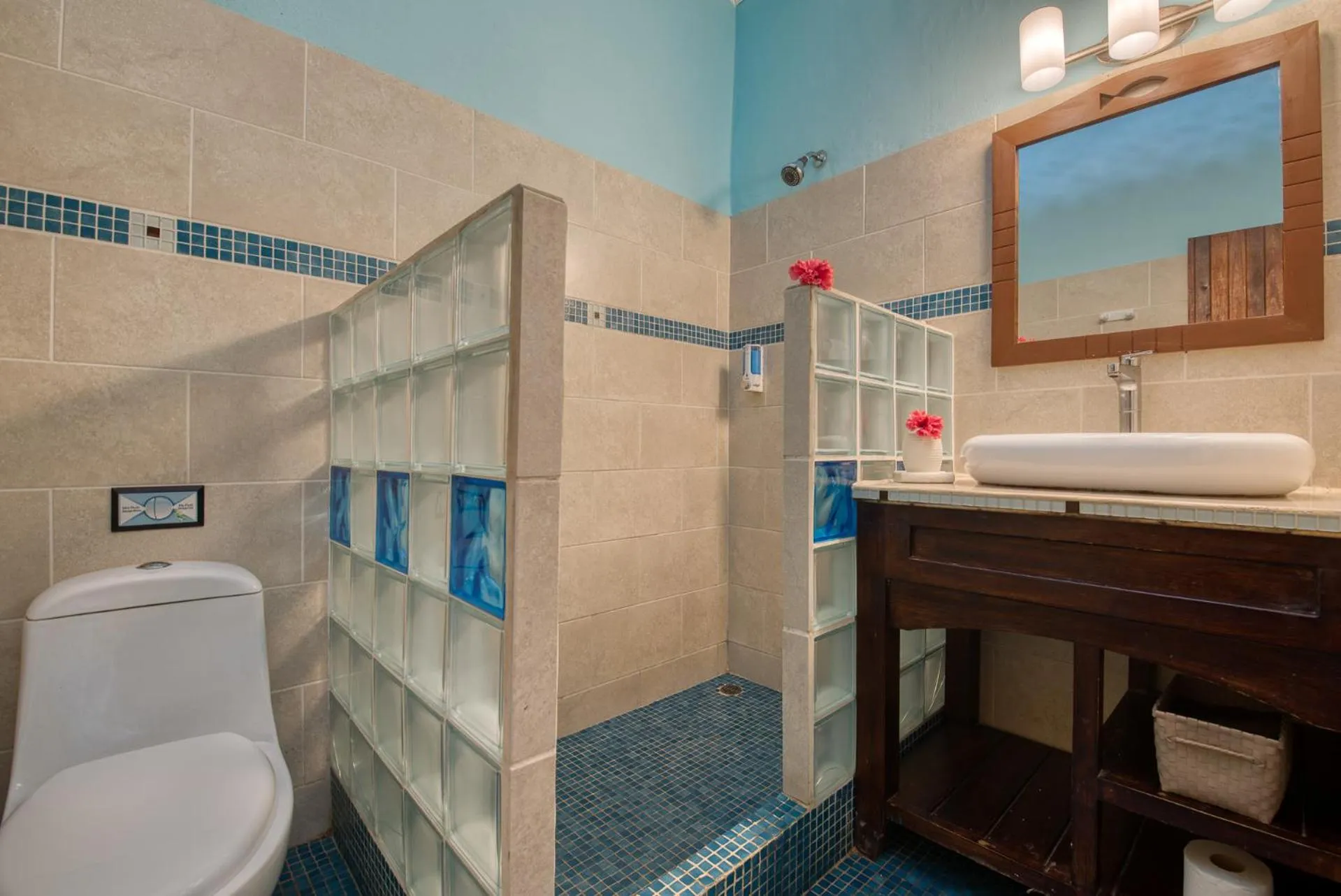 Shower in Hotel Banana Azul - Adults Only
