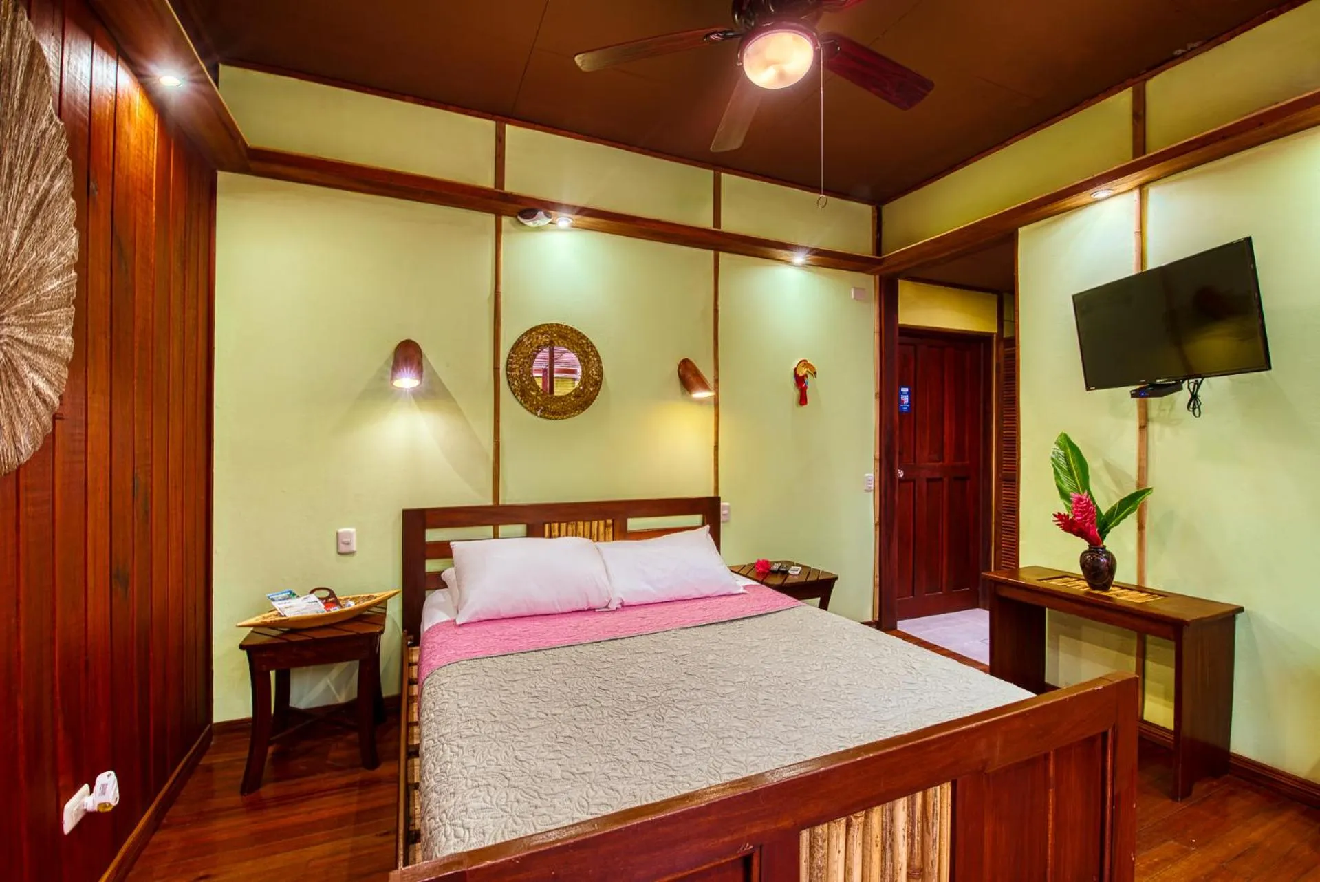 Photo of the whole room, Bed in Hotel Banana Azul - Adults Only