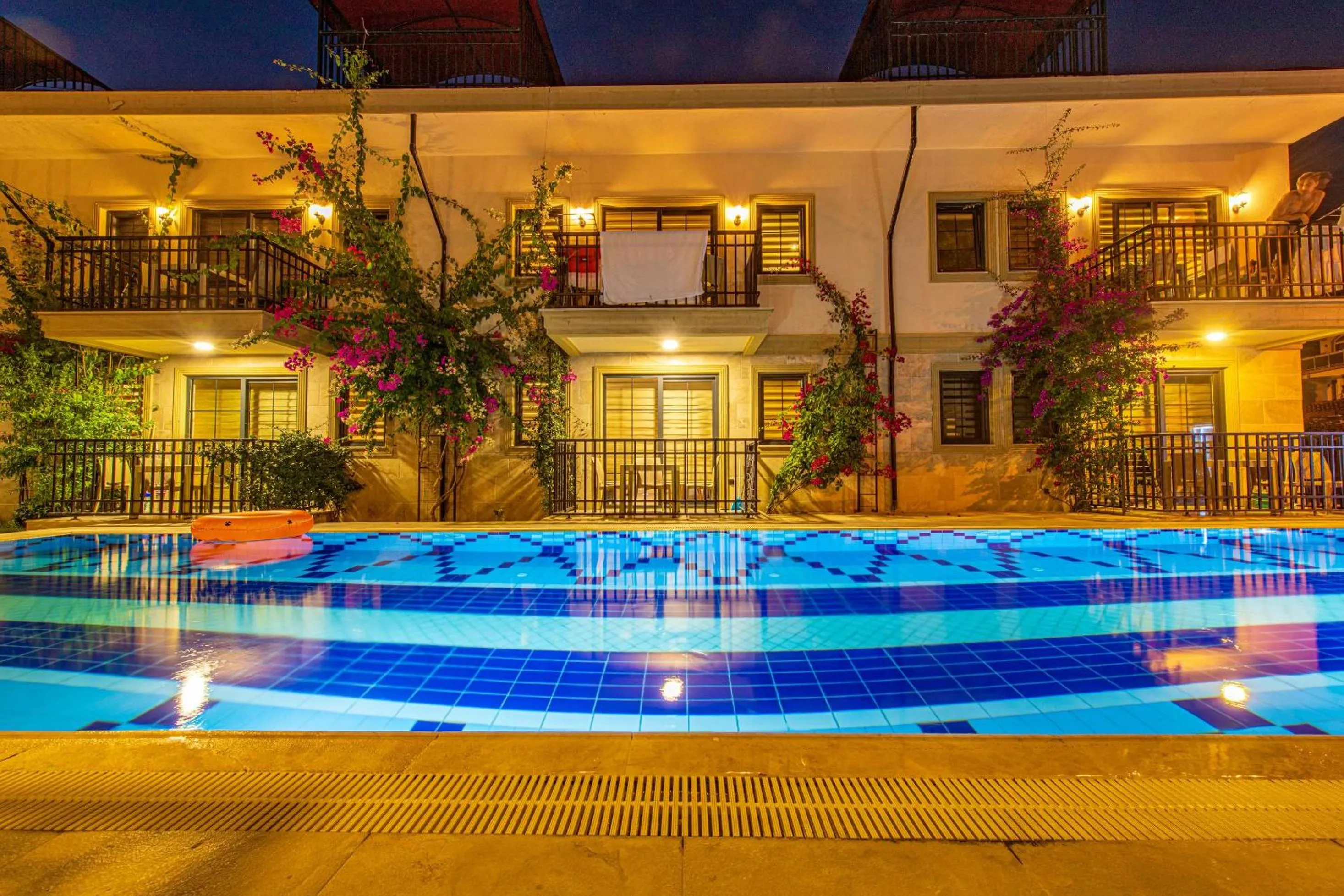 Property building in Yaşam Park Apart Hotel - Fethiye Calis Beach