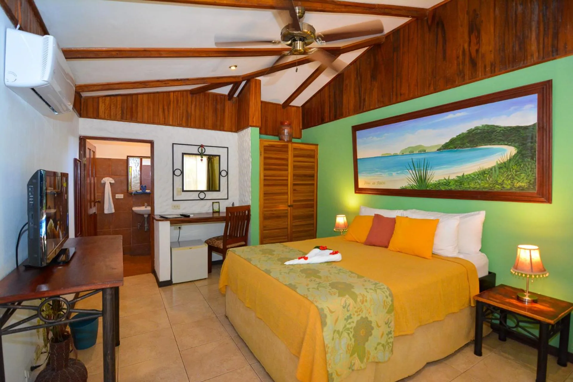 Bed in Conchal Hotel