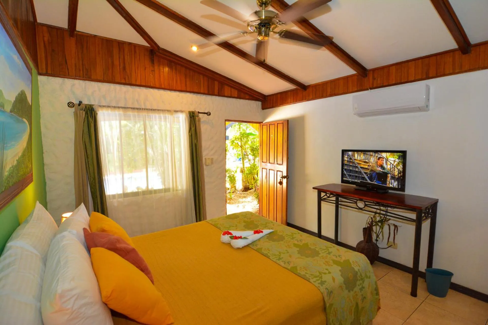 Bed in Conchal Hotel