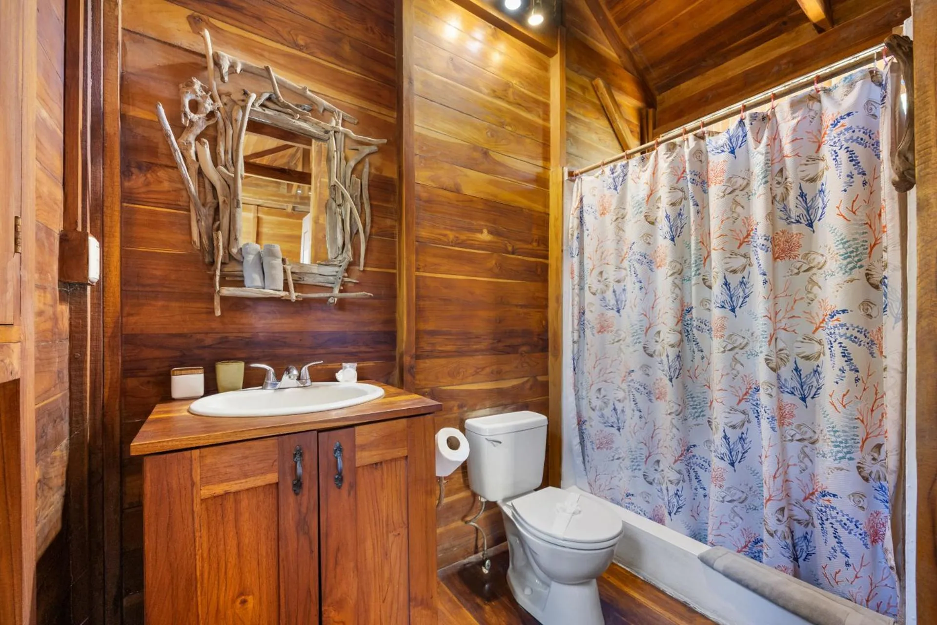 Bathroom in The Beach Bungalows Tamarindo- Adults Only