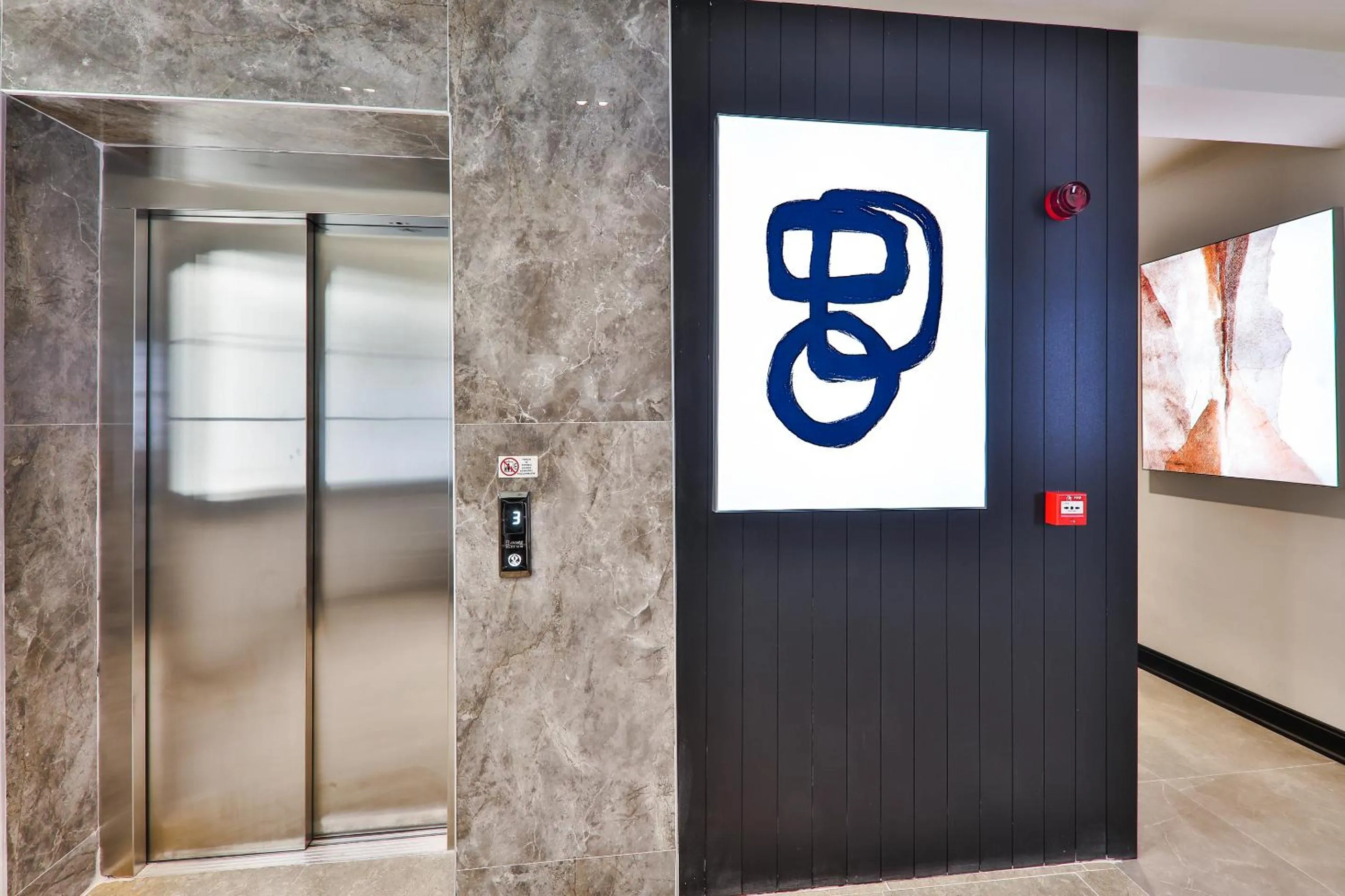 Floor plan in Luff Suites