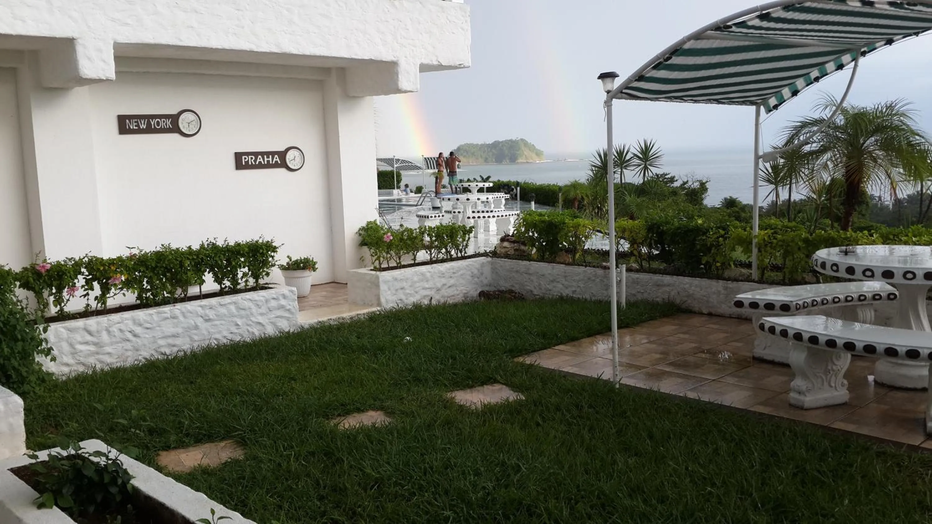 Patio in Barracuda apartments
