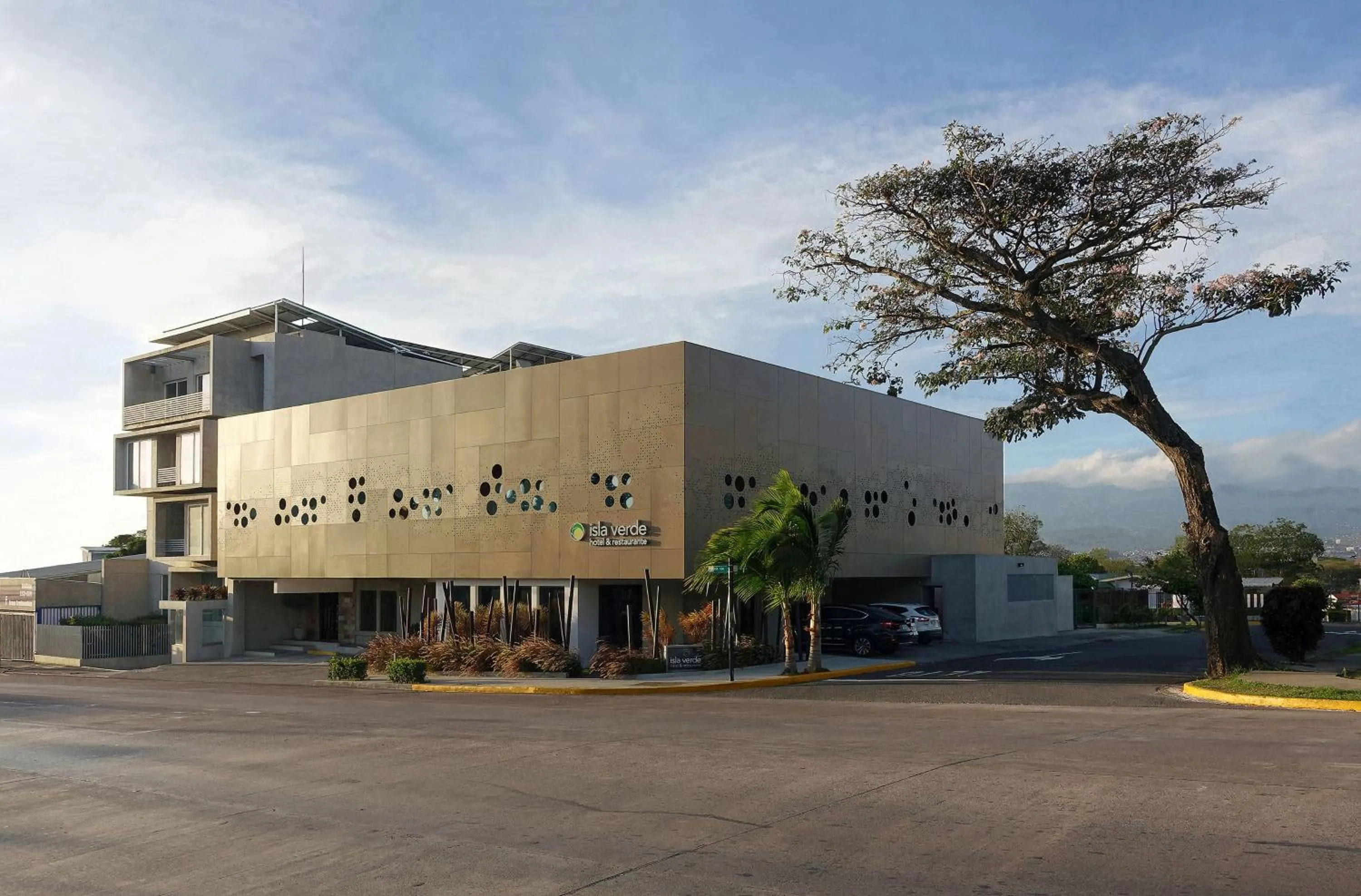 Property building in Isla Verde Hotel