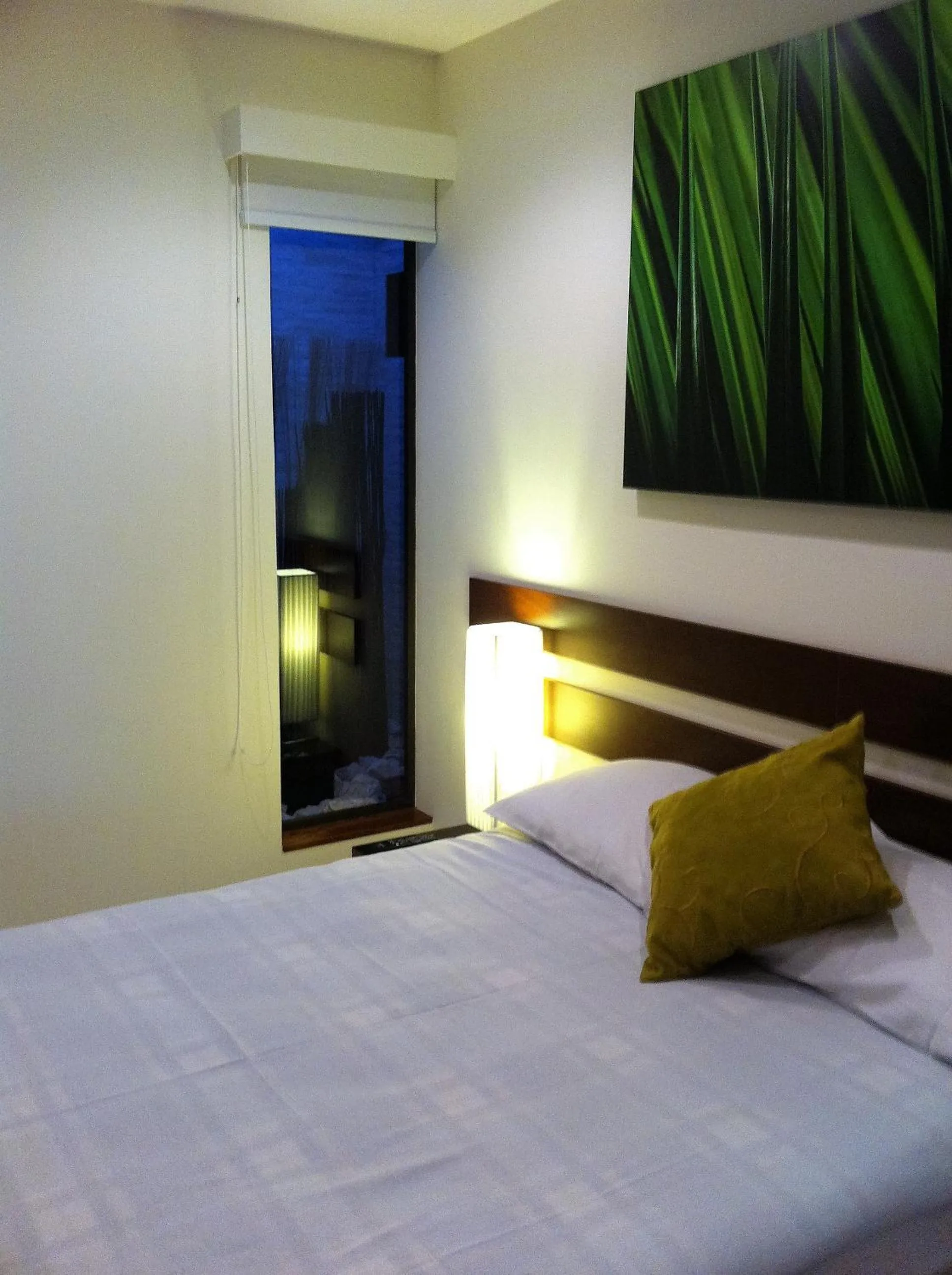 Photo of the whole room, Bed in Isla Verde Hotel