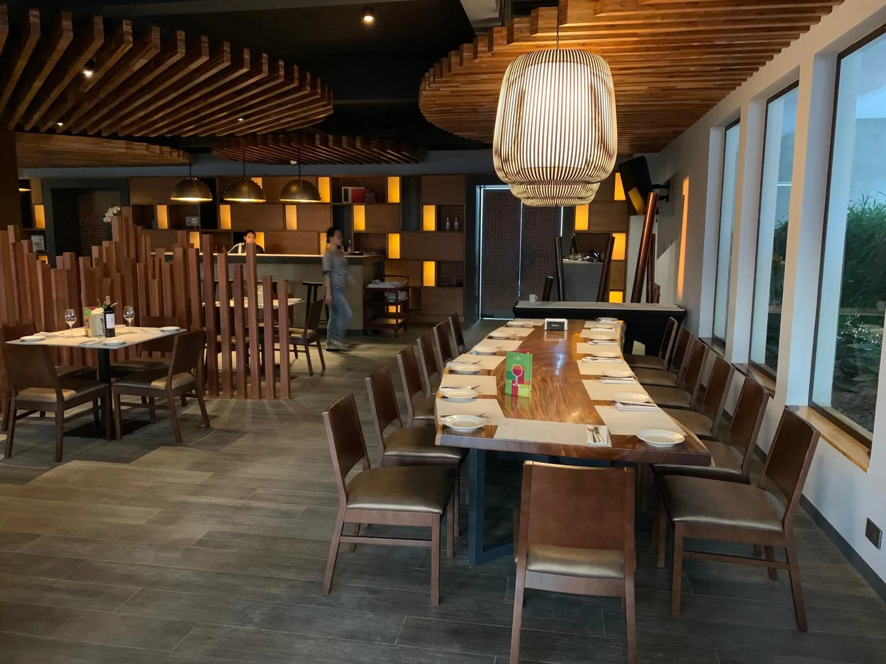 Restaurant/places to eat in Isla Verde Hotel