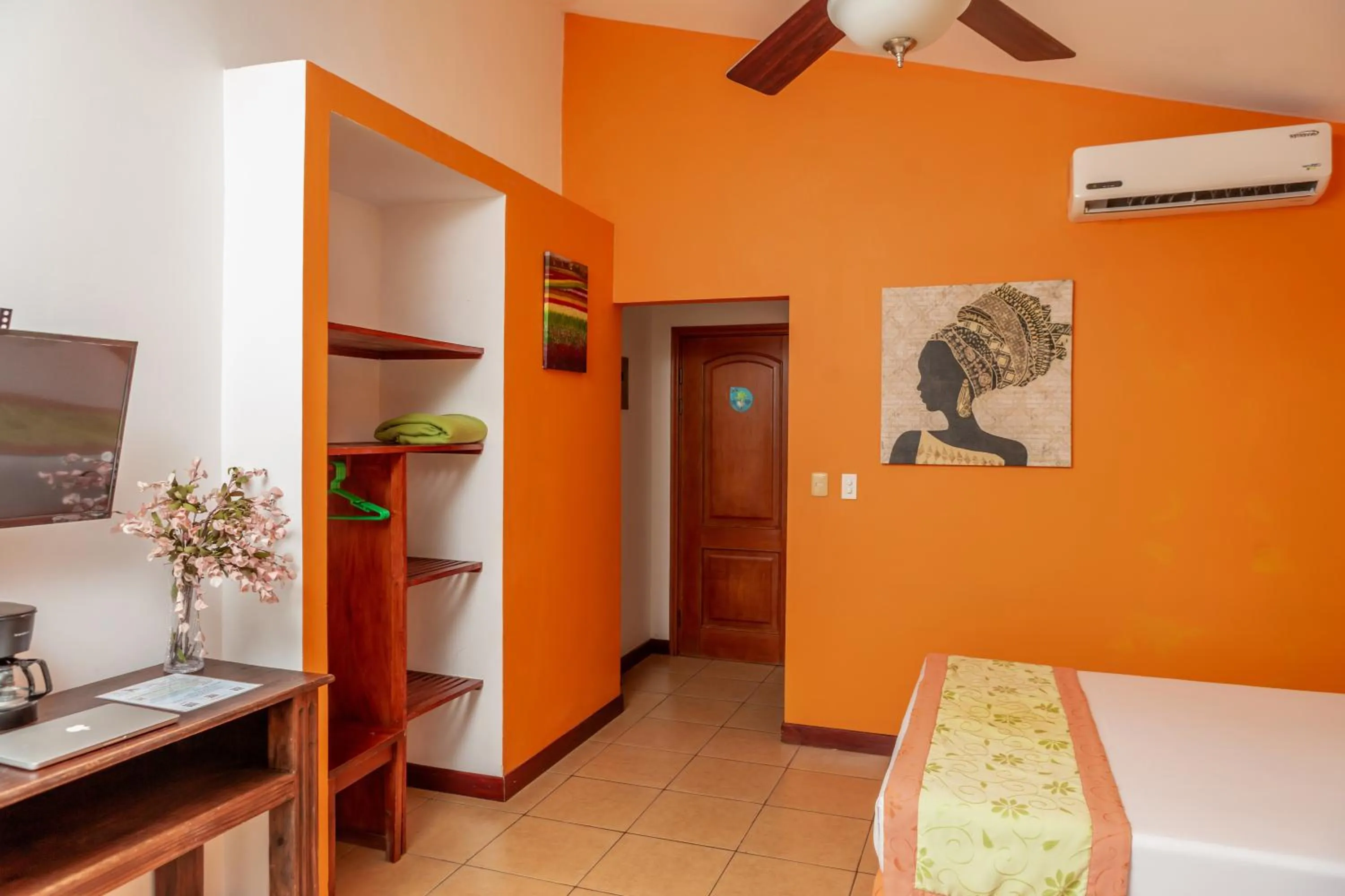 Bathroom, Bed in Leyenda Boutique Hotel & Spa