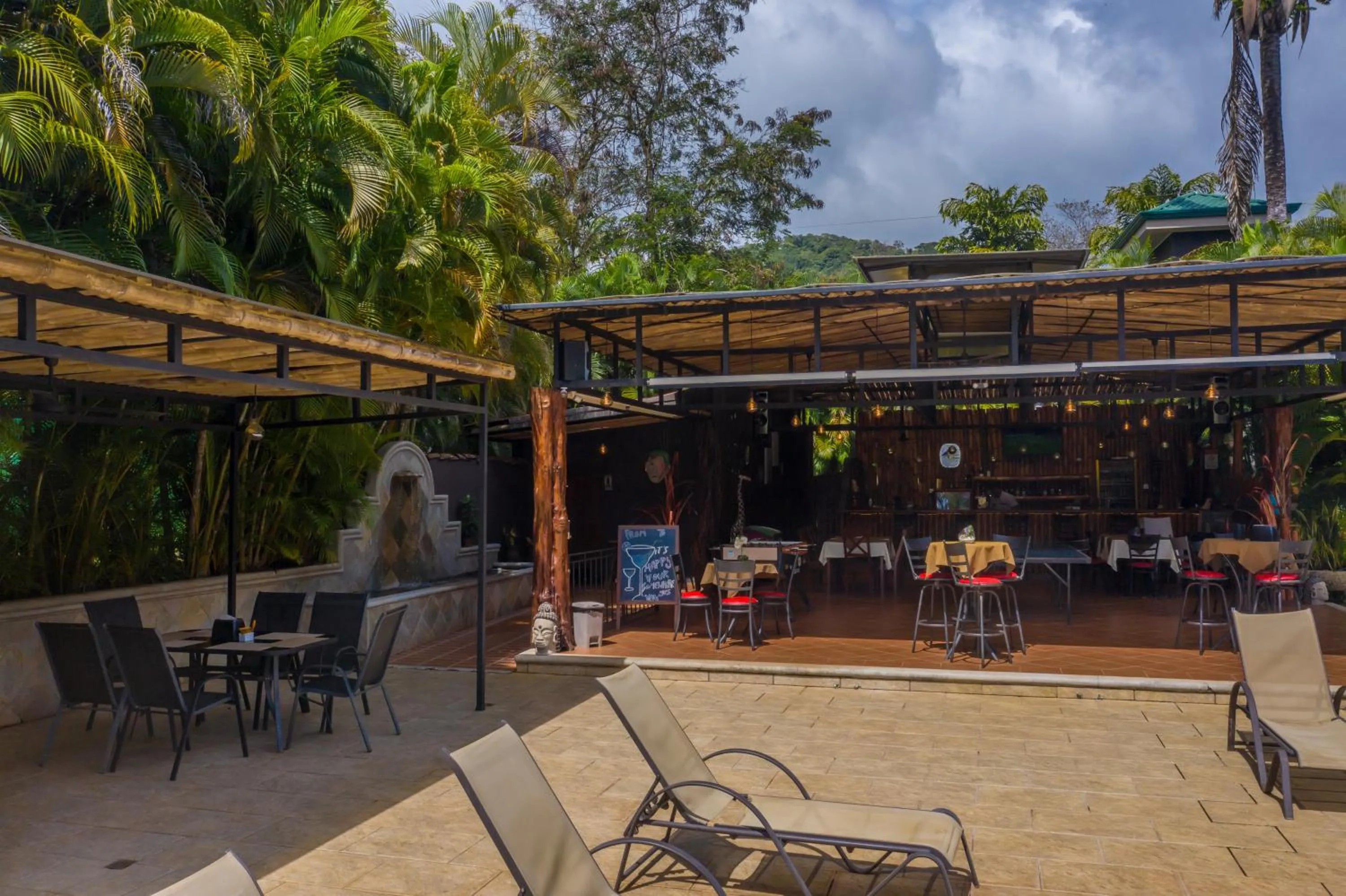 Restaurant/places to eat in Leyenda Boutique Hotel & Spa