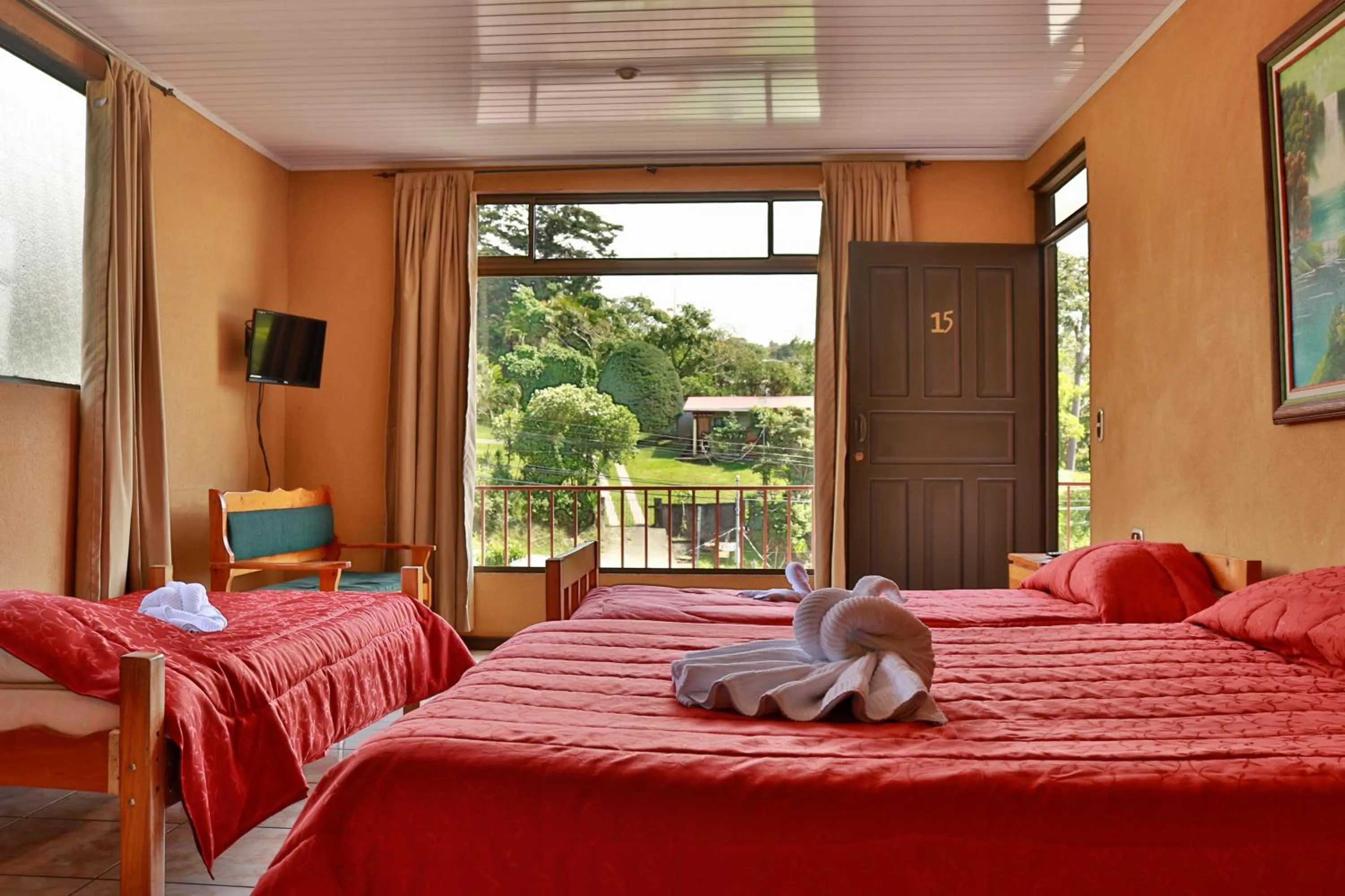 Balcony/Terrace, Bed in Cabinas Eddy B&B