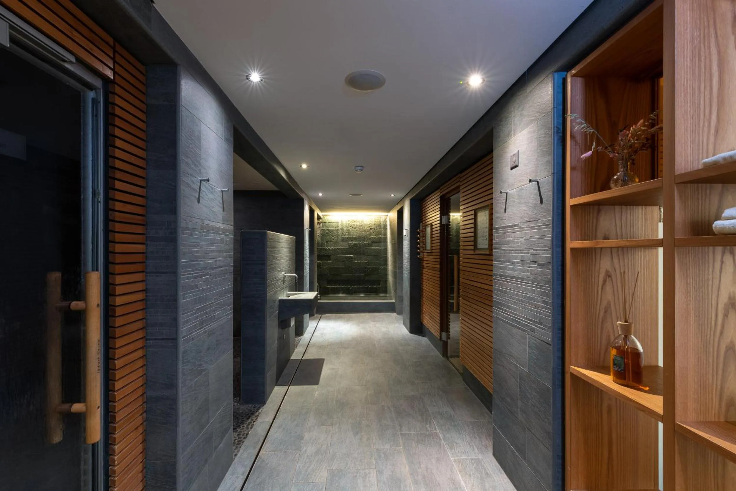 Spa and wellness centre/facilities in Romantik Hotel Schweizerhof