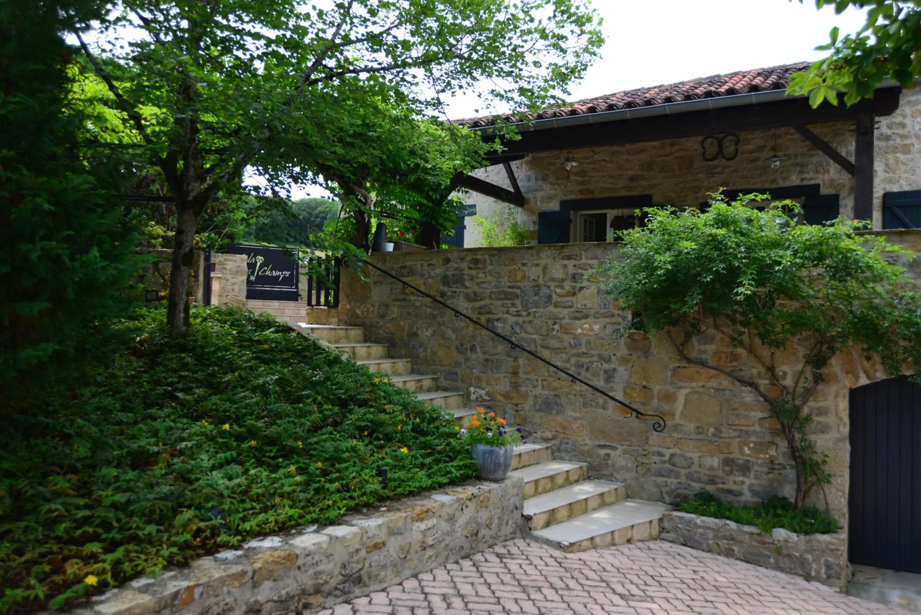 Garden in Chambre d'hôtes A la clé des champs Varen