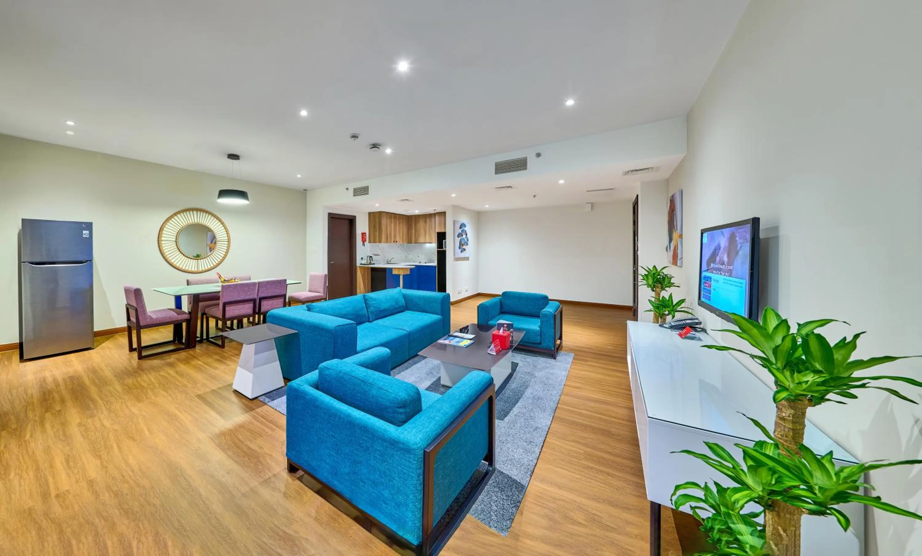 Kitchen or kitchenette in Ramada Hotel, Suites and Apartments by Wyndham Dubai JBR