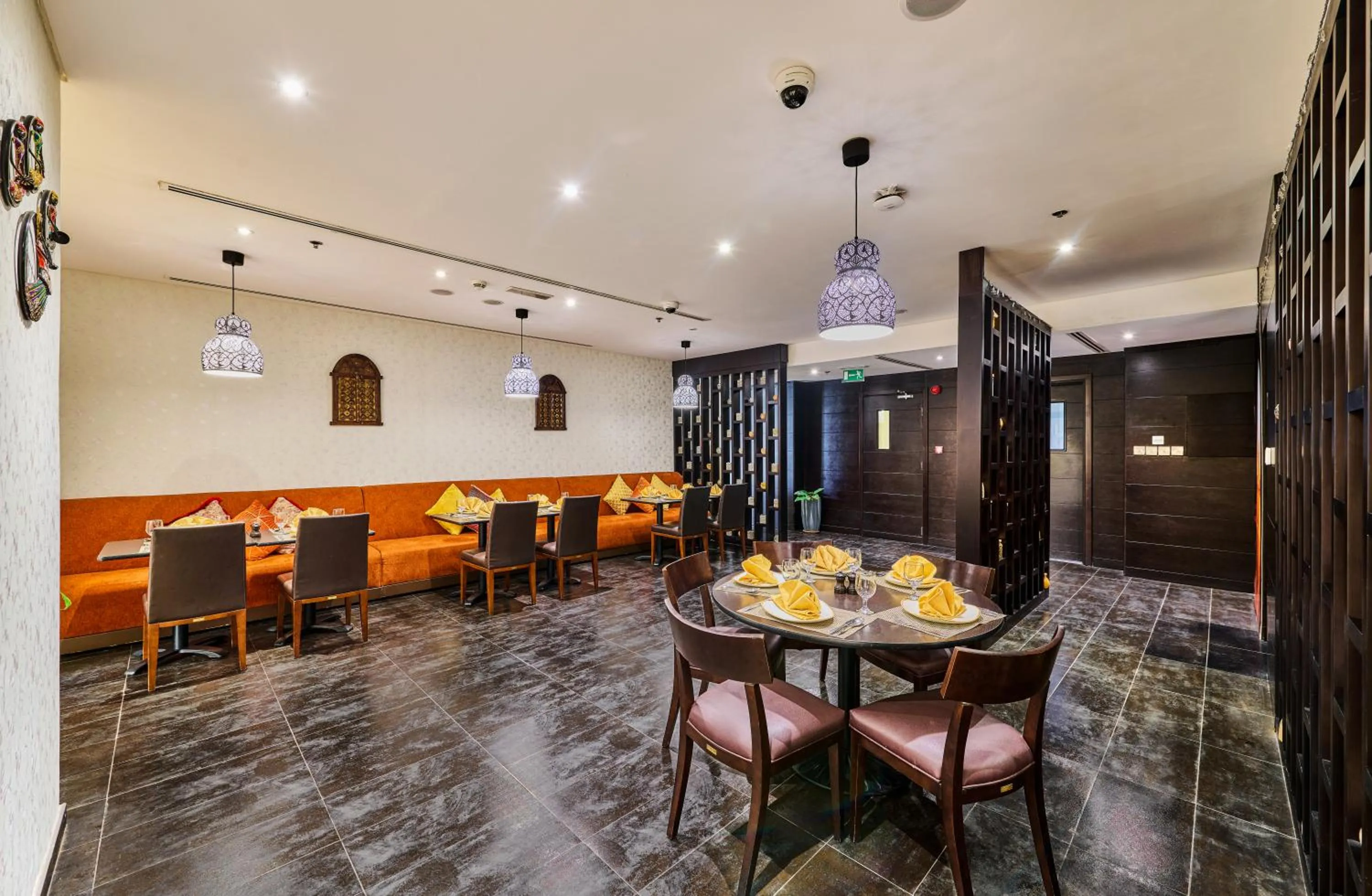 Restaurant/places to eat in Ramada Hotel, Suites and Apartments by Wyndham Dubai JBR