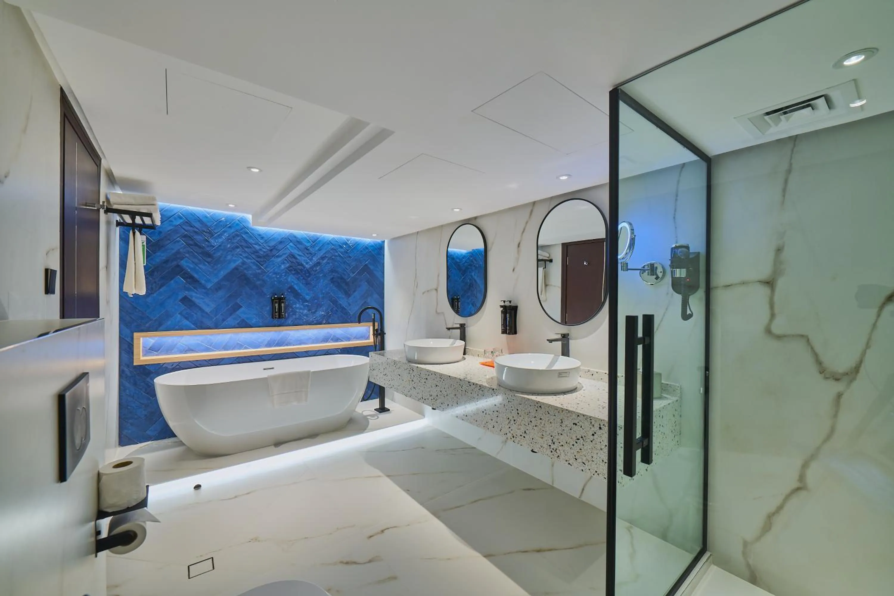 Bathroom in Ramada Hotel, Suites and Apartments by Wyndham Dubai JBR