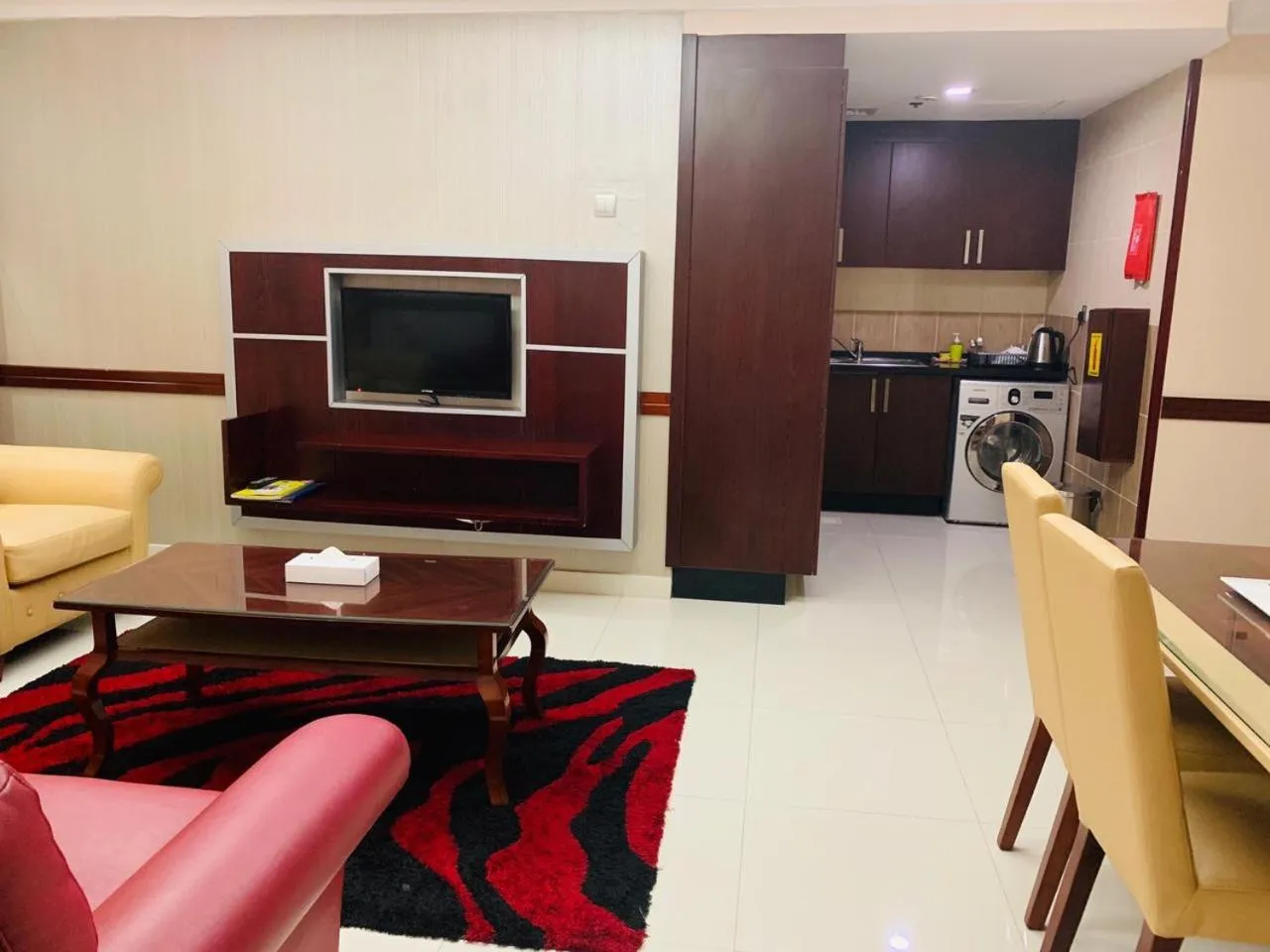 Kitchen or kitchenette in Hala Inn Hotel Apartments - BAITHANS