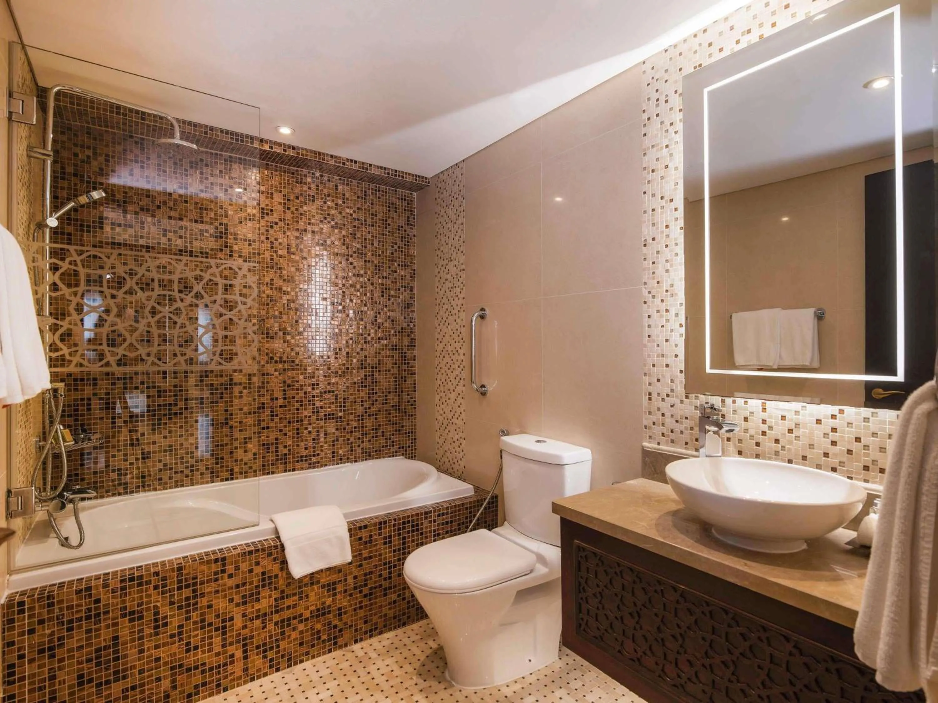 Bedroom in Pullman Resort Al Marjan Island