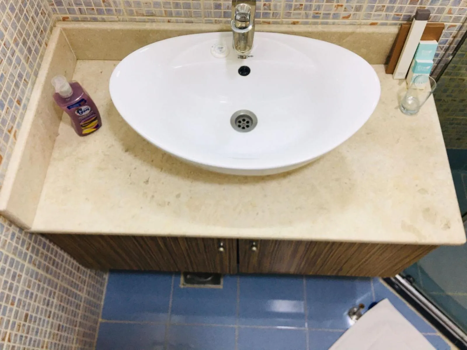 Bathroom in Palm Hotel