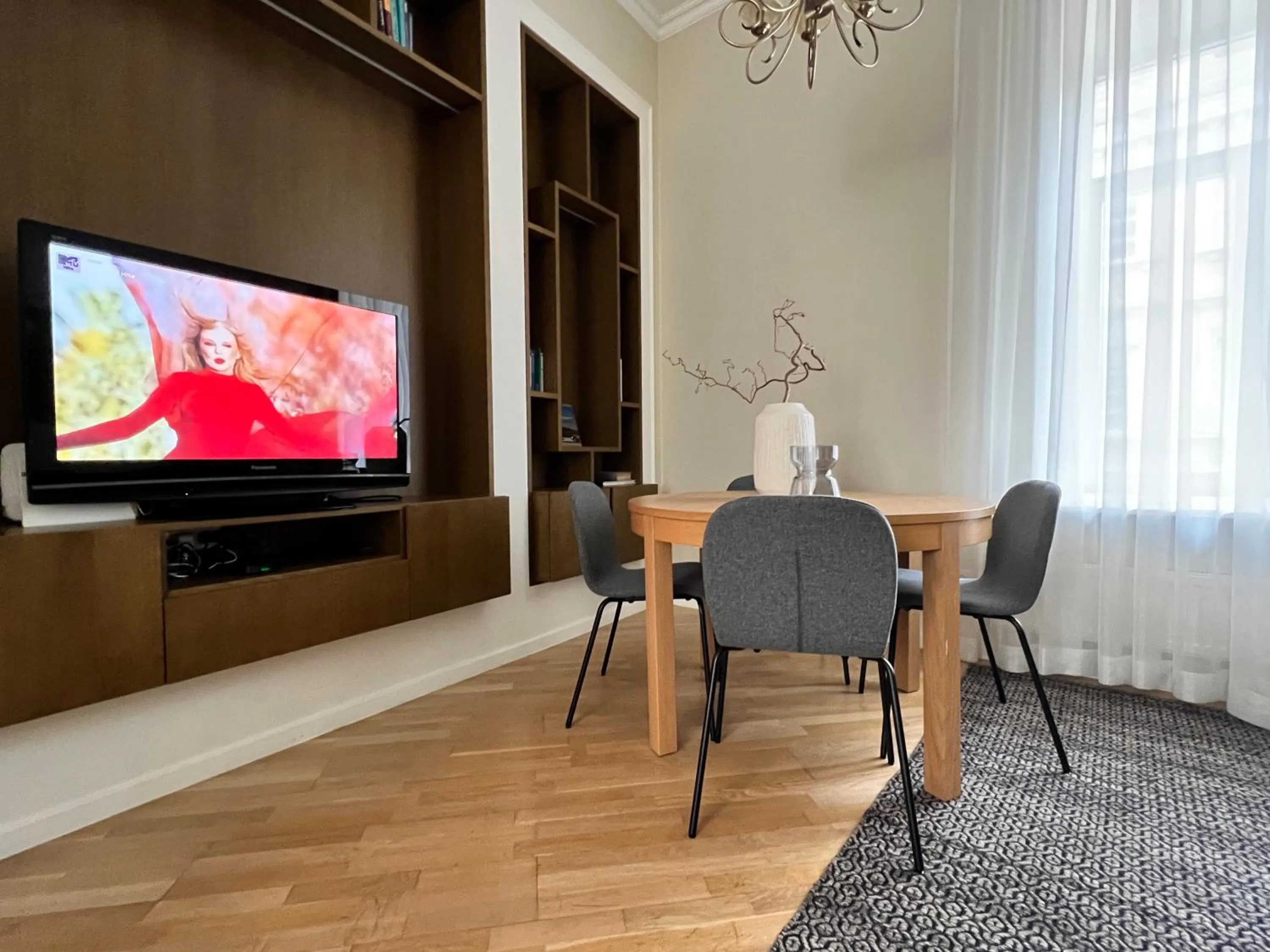 TV and multimedia in Vilnius Apartments & Suites – Old Town