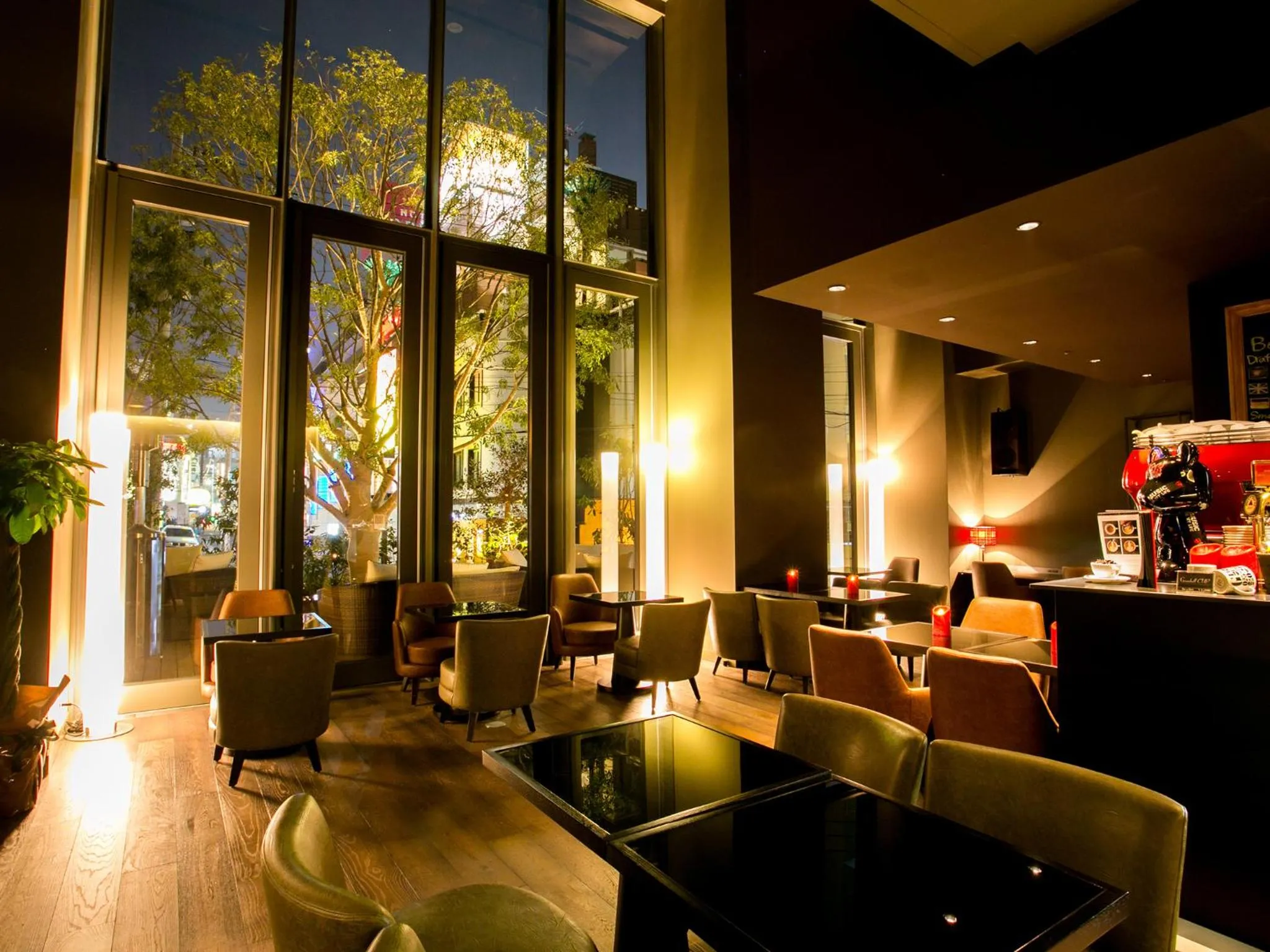 Decorative detail in Shinjuku Granbell Hotel