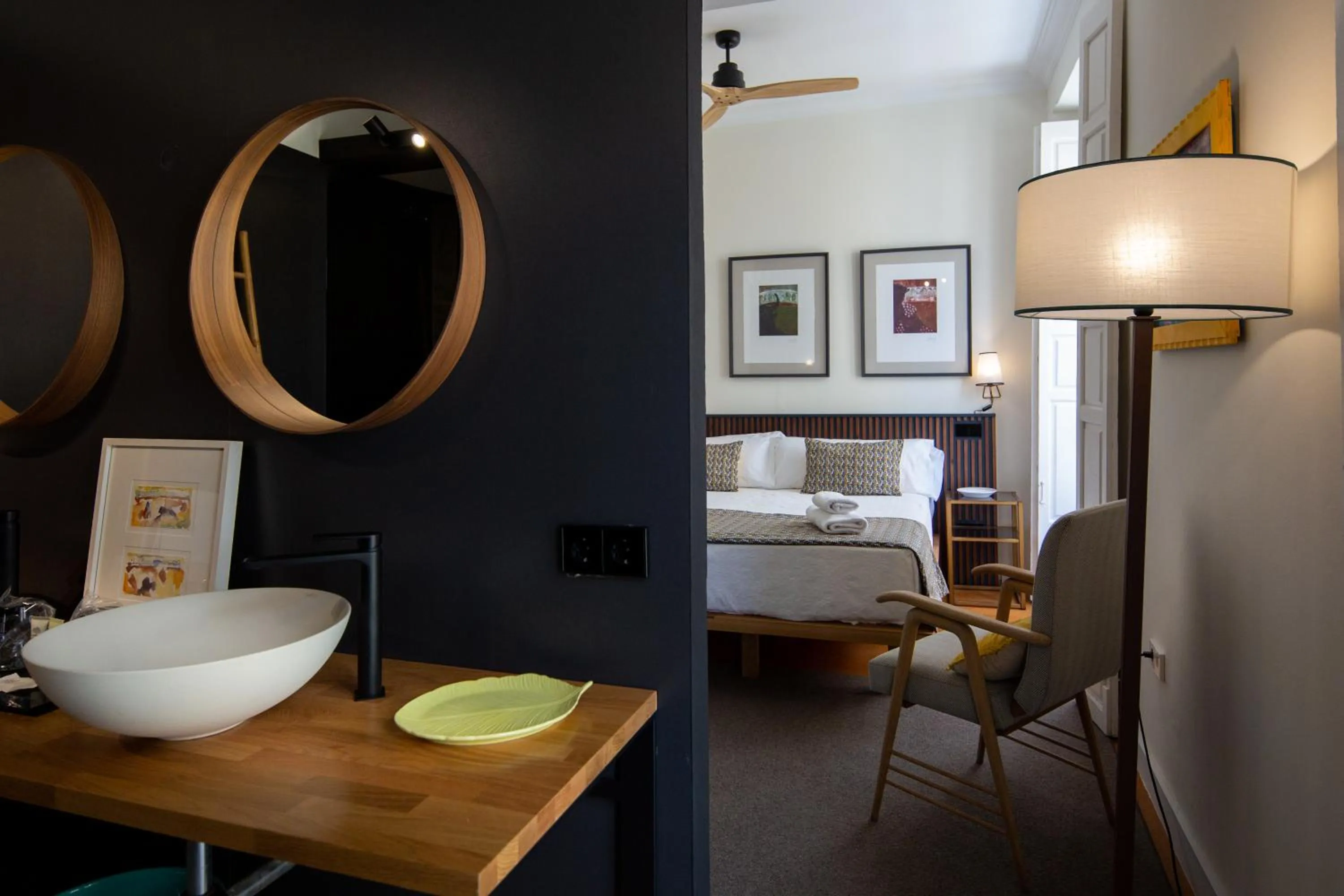 Bathroom, Bed in MDD4 Health Experience Hotel - Adults Only