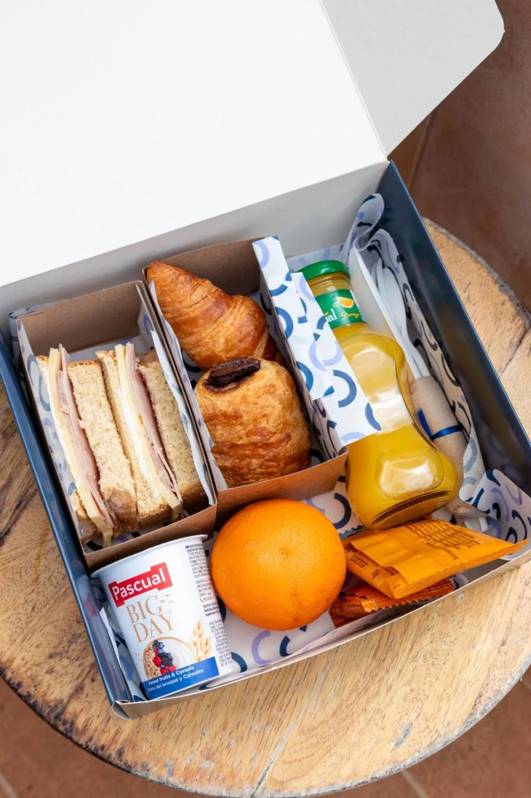 Breakfast in MDD4 Health Experience Hotel - Adults Only