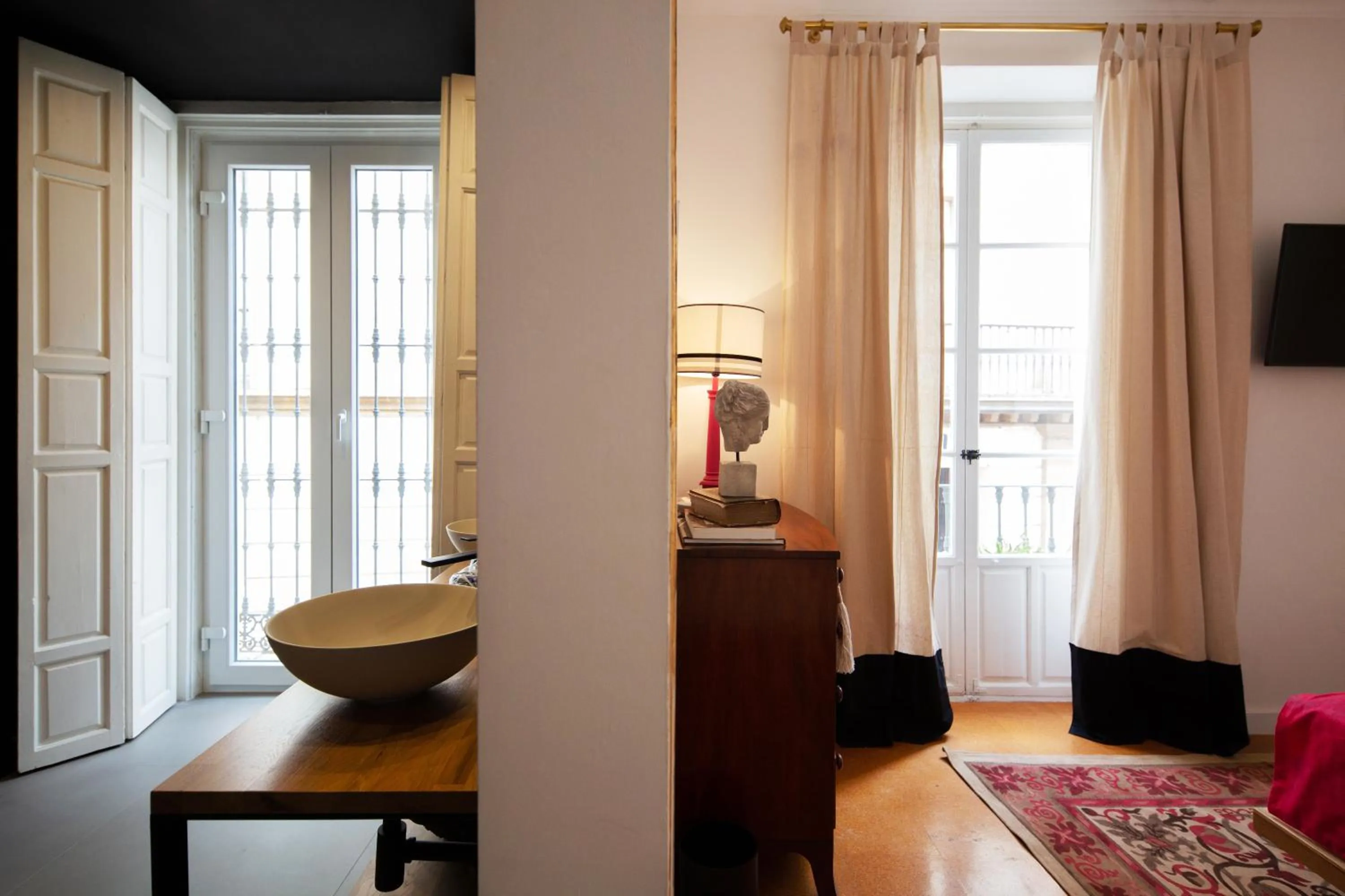 Bathroom, Bed in MDD4 Health Experience Hotel - Adults Only