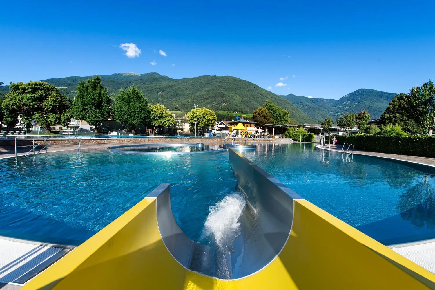 Swimming pool in Residence Isarcus