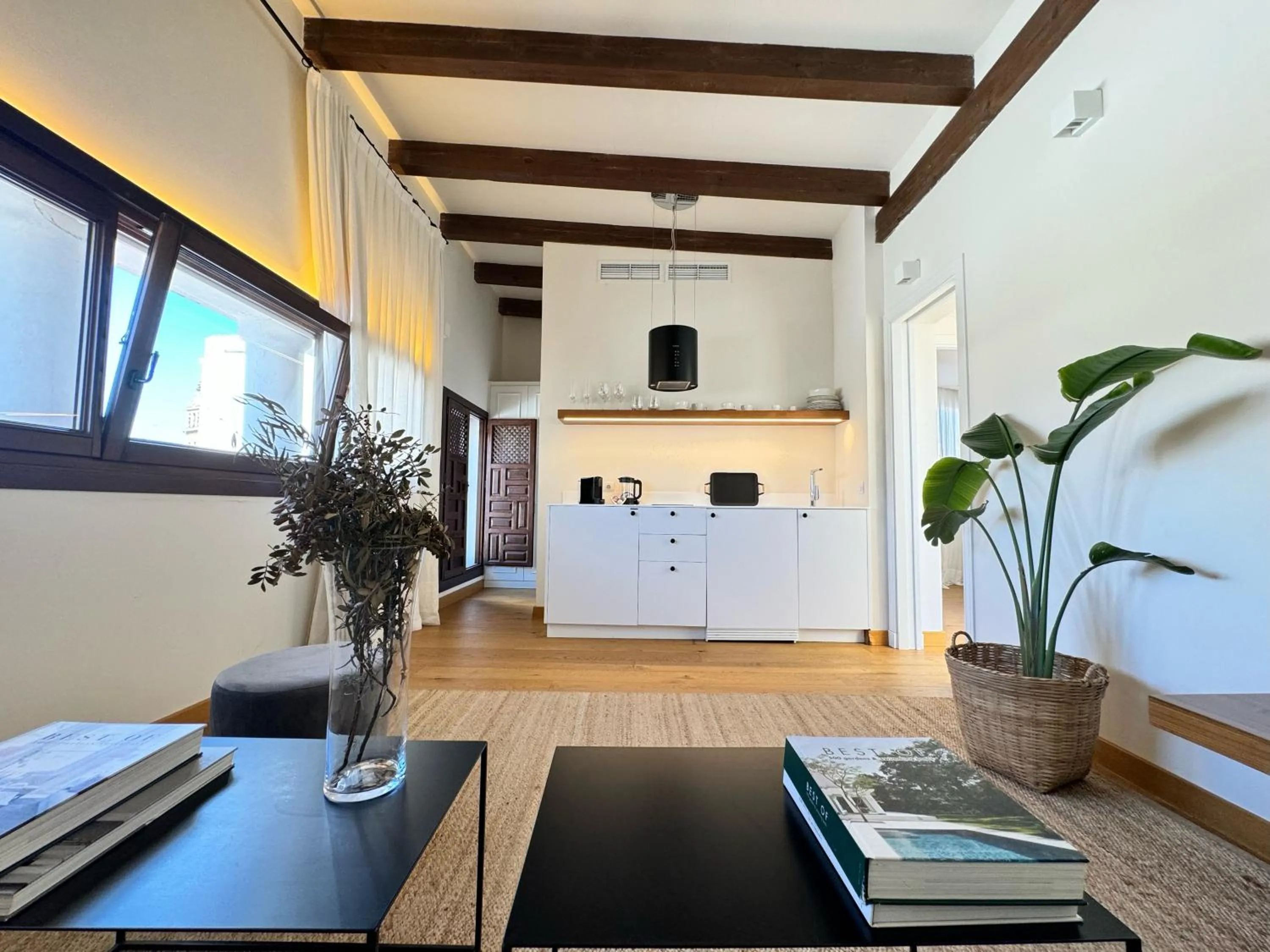 Kitchen or kitchenette in La Ermita Suites - Único Hotel Monumento de Córdoba