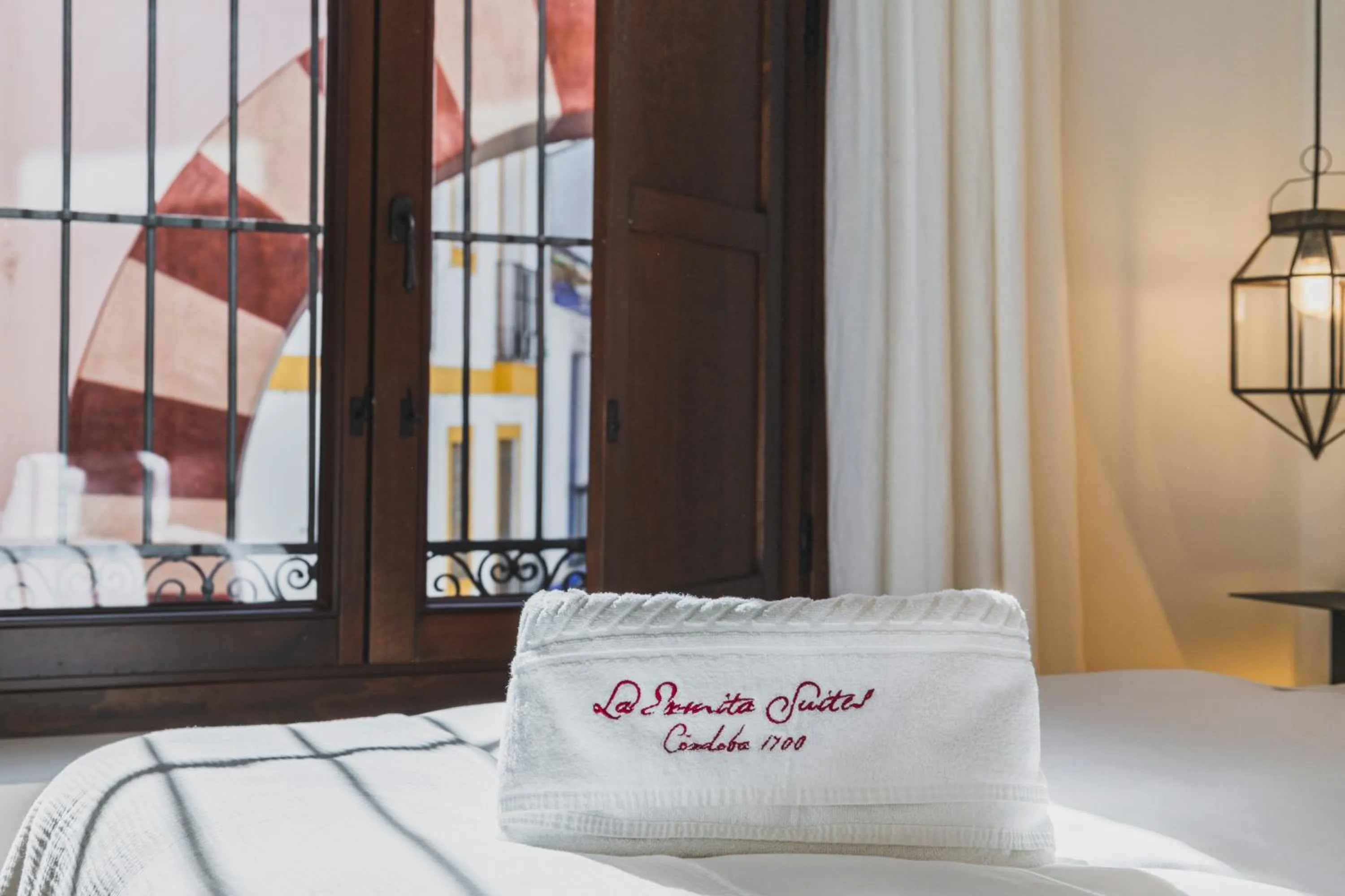 City view, Bed in La Ermita Suites - Único Hotel Monumento de Córdoba