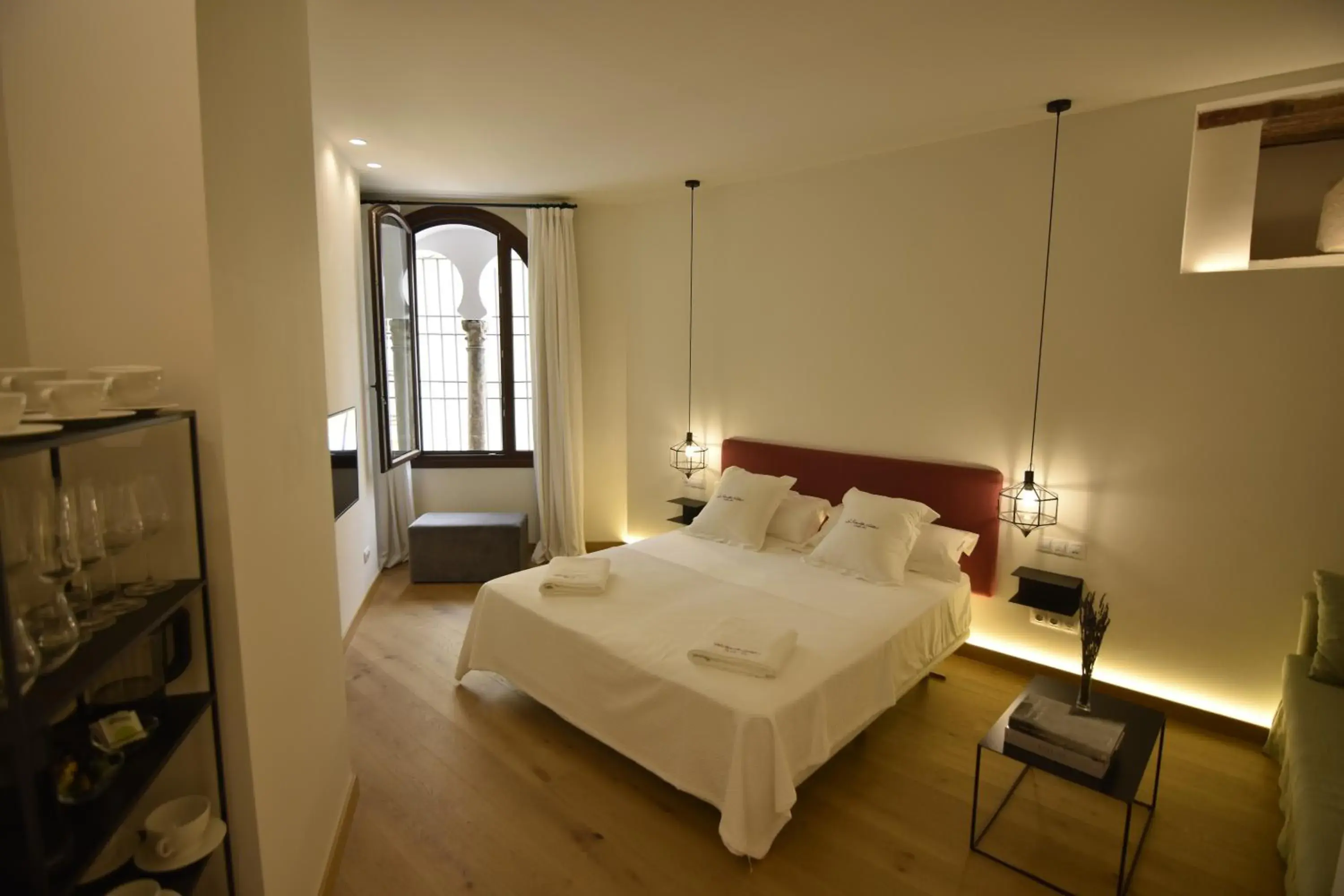 Junior Suite Deluxe in La Ermita Suites - Único Hotel Monumento de Córdoba Junior Suite Deluxe in La Ermita Suites - Único Hotel Monumento de Córdoba