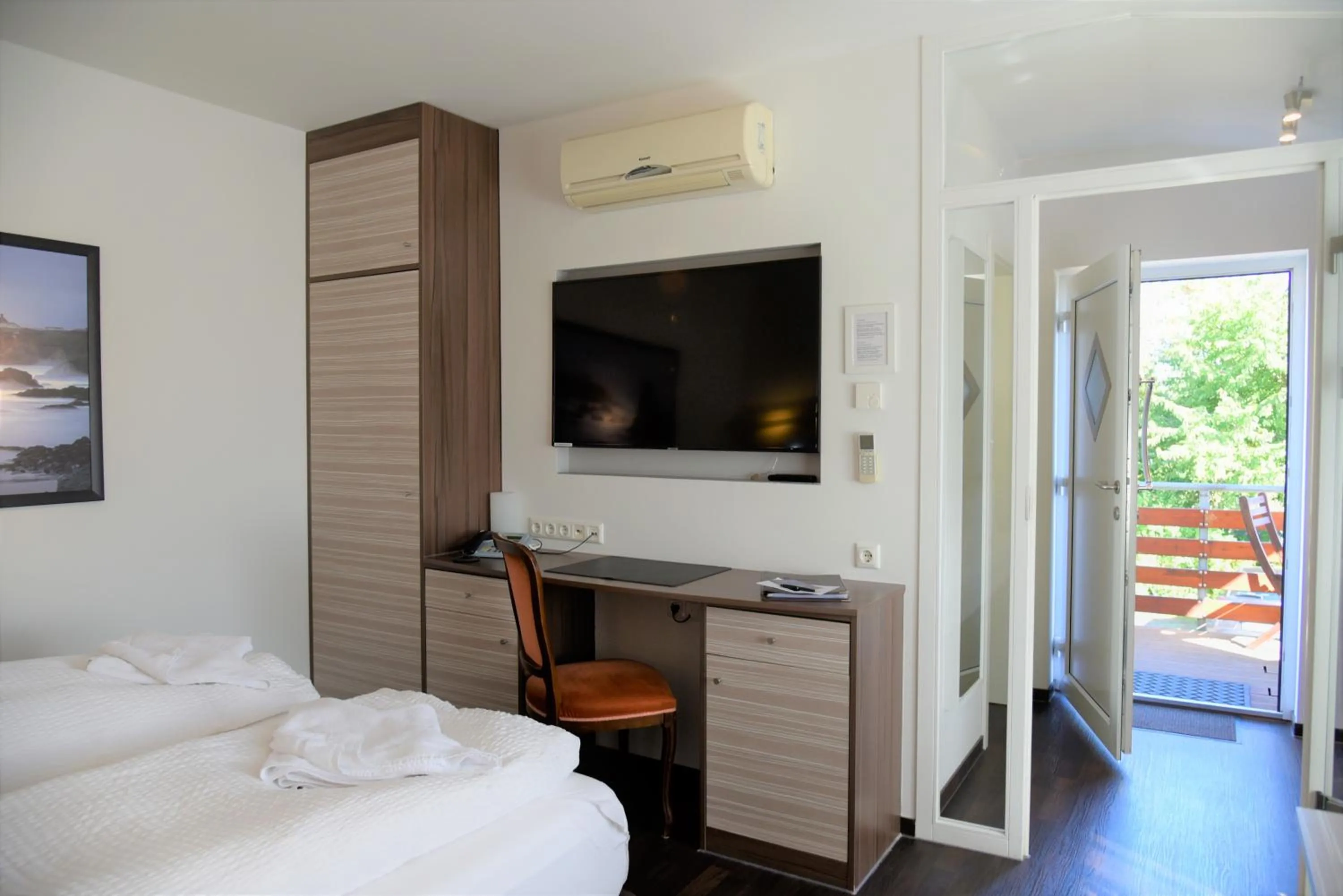 Photo of the whole room, Bed in Appartement Vermietung Brunner