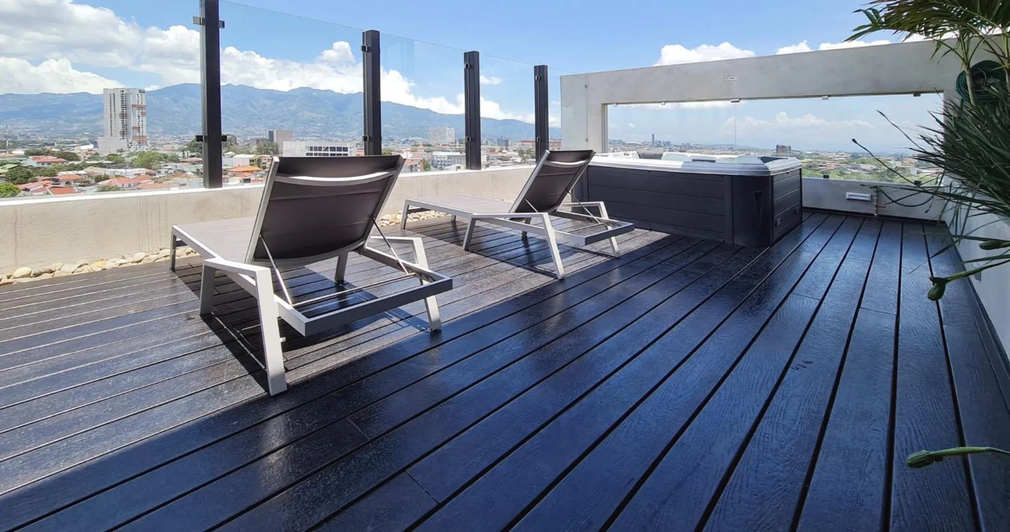 sunbed in BEE Suites San José - Escalante