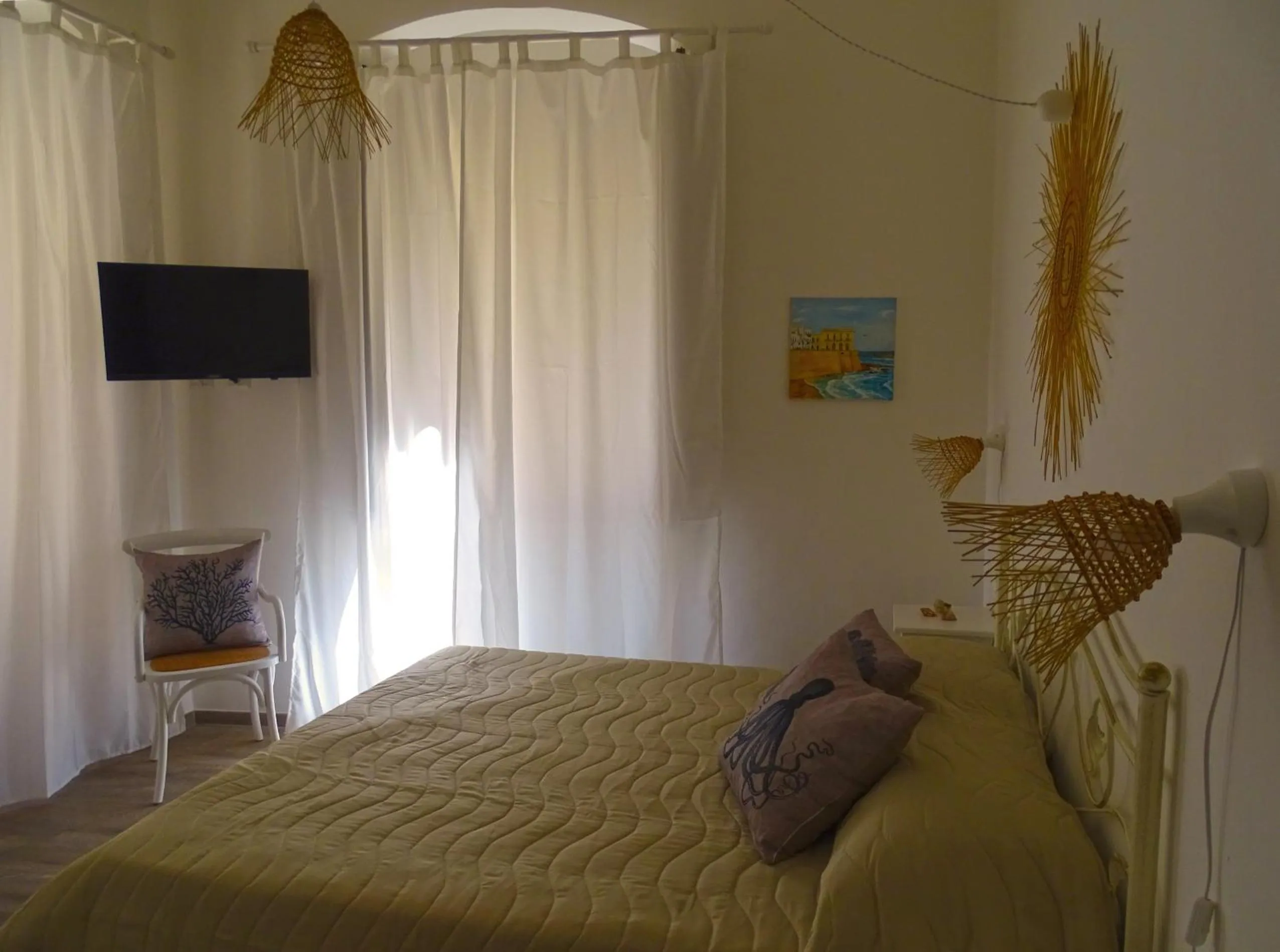 Bed in B&B Mescia Marina