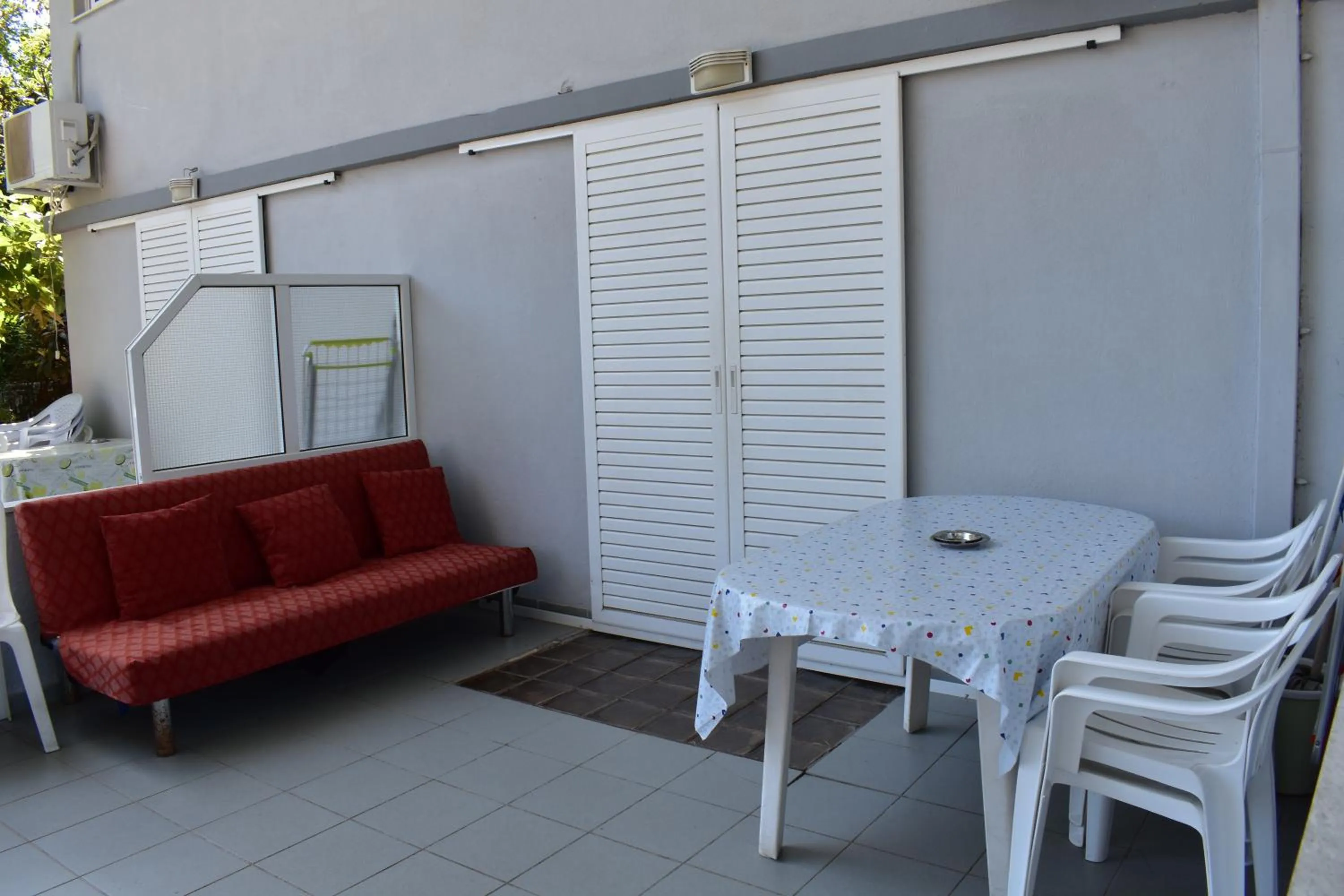 Galanis Studios and Apartments