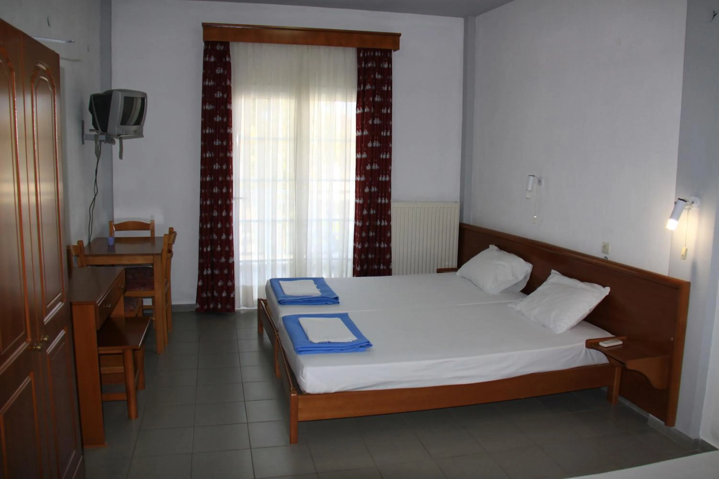Day, Bed in Galanis Studios and Apartments
