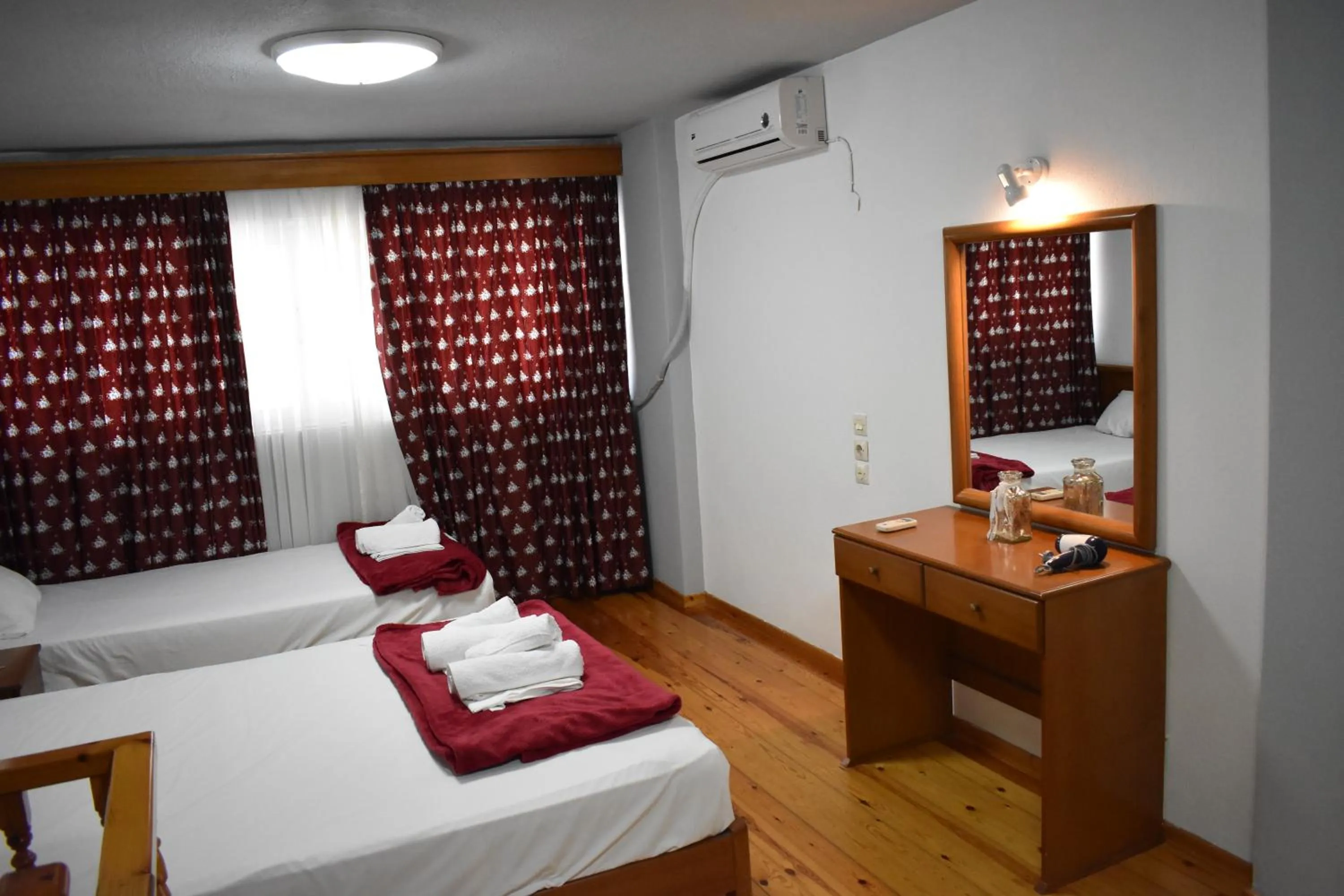 Bed in Galanis Studios and Apartments