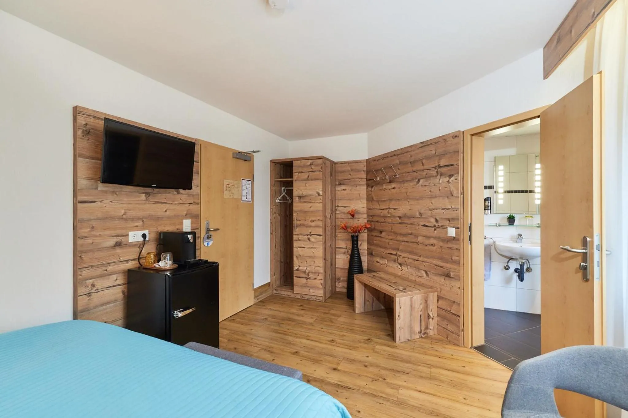 Photo of the whole room, Bed in Hotel Berghof