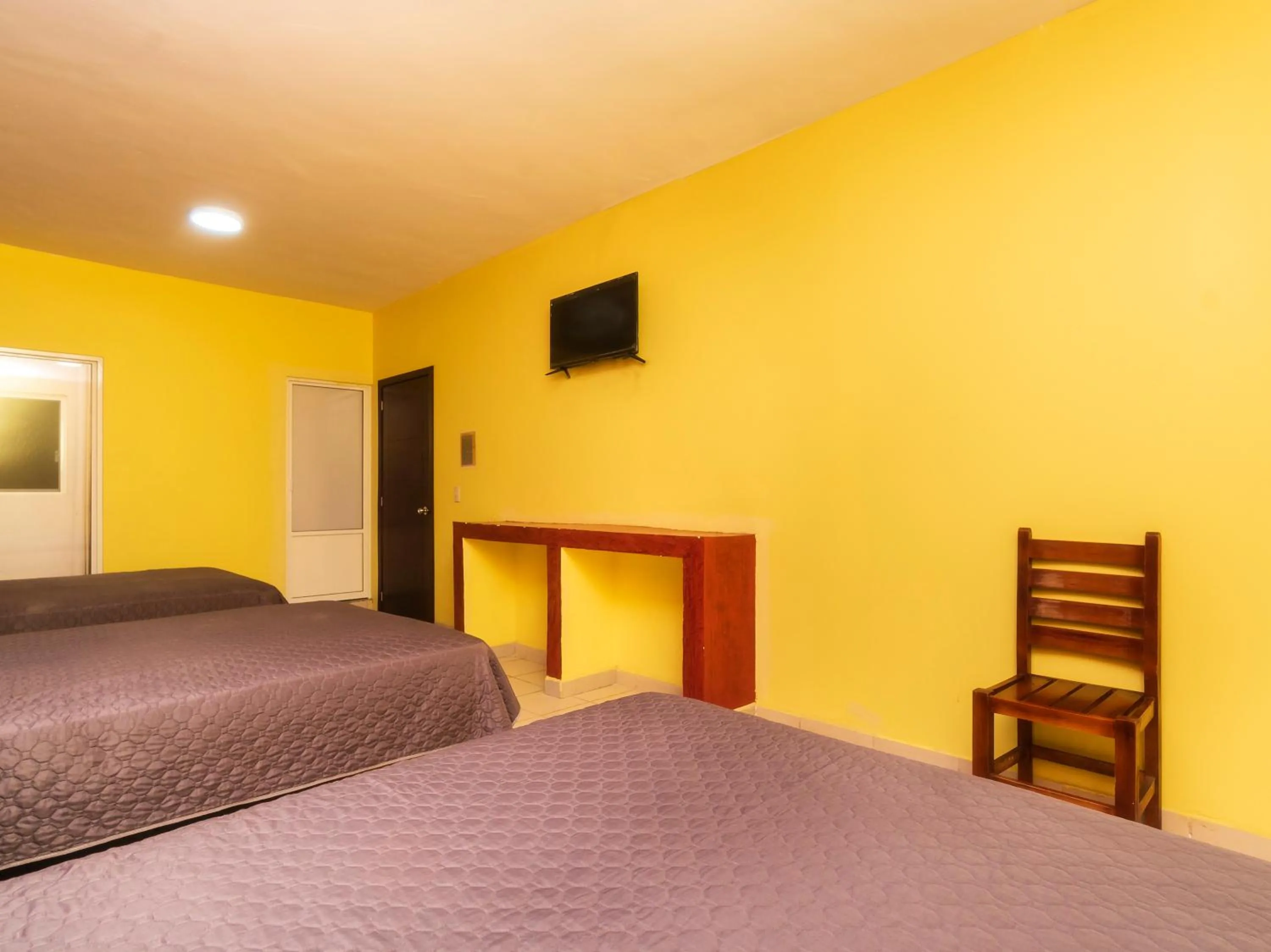 TV and multimedia, Bed in Hotel Santa Cruz