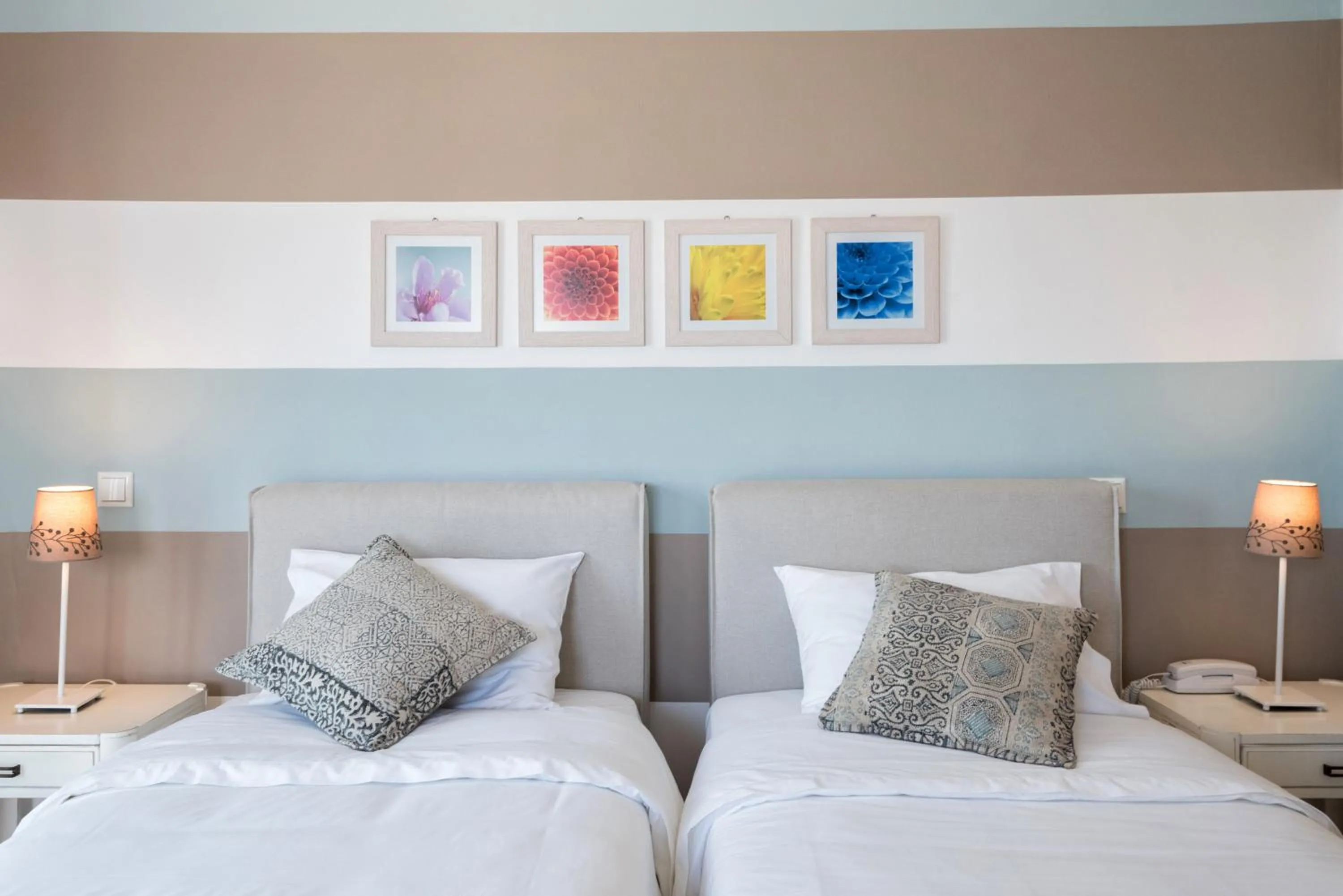 Decorative detail, Bed in Hotel Oasis