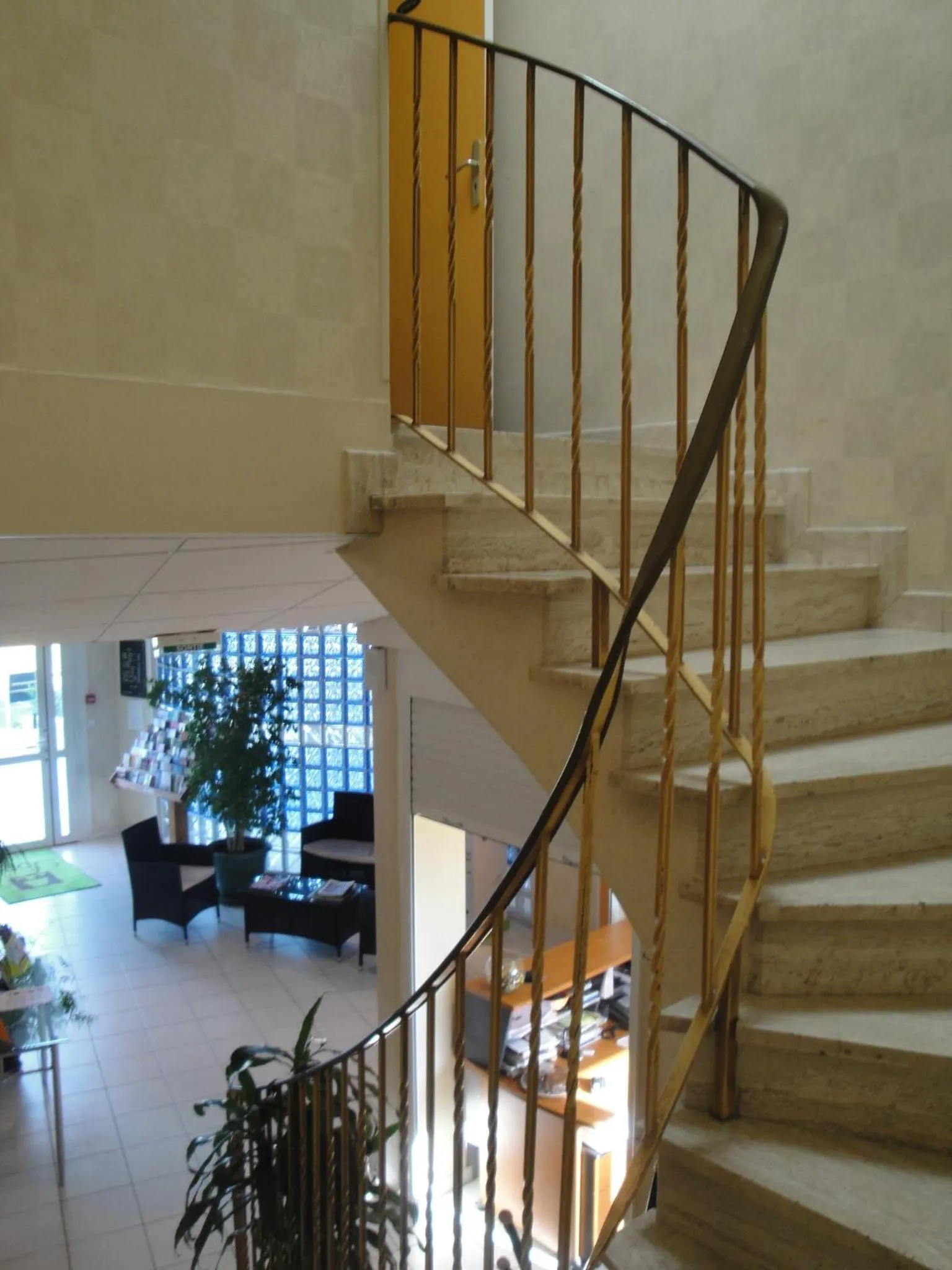 Lobby or reception in Hôtellerie Saint Jean