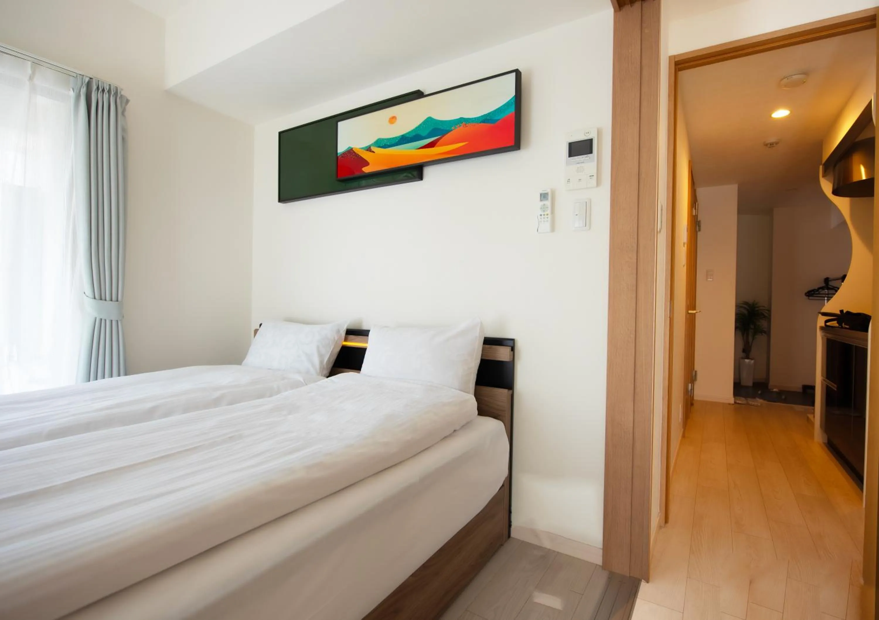 Bed in OSAKA SUNSHINE TOWER73 l