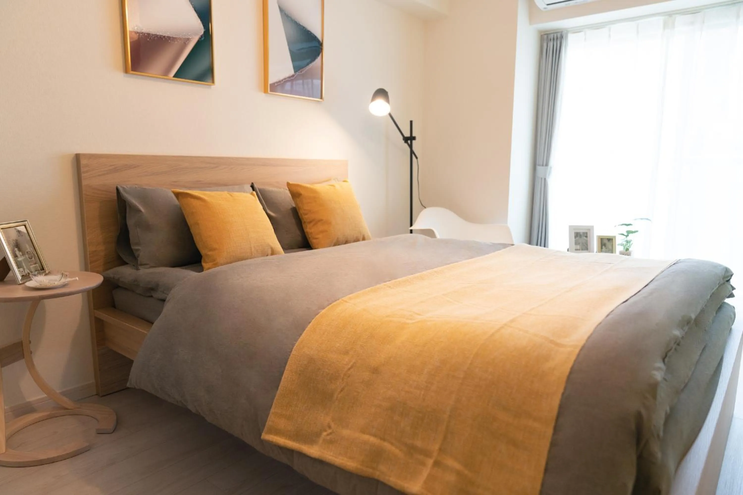 Bed in OSAKA SUNSHINE TOWER62 l