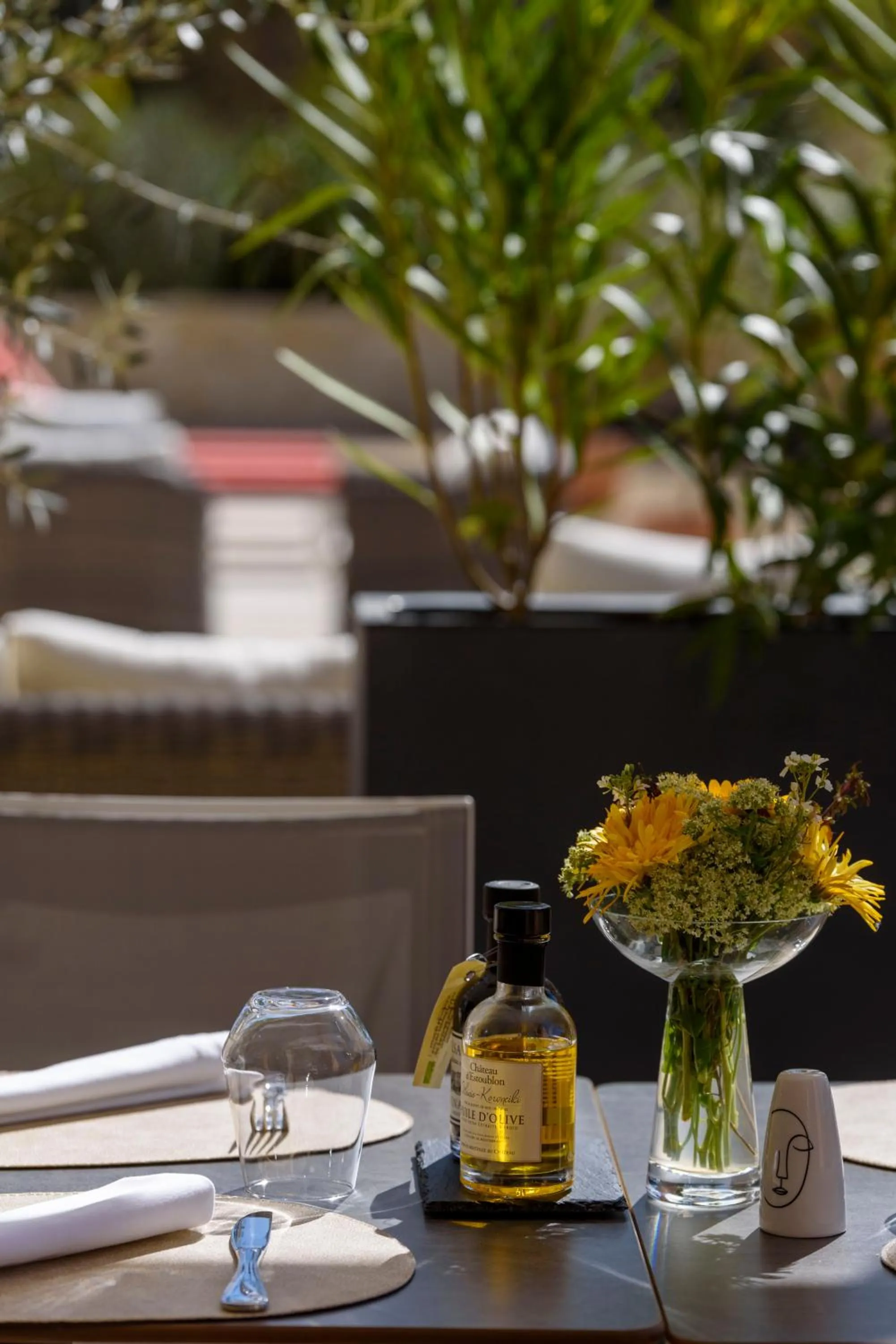 Restaurant/places to eat in Domaine de Valmouriane